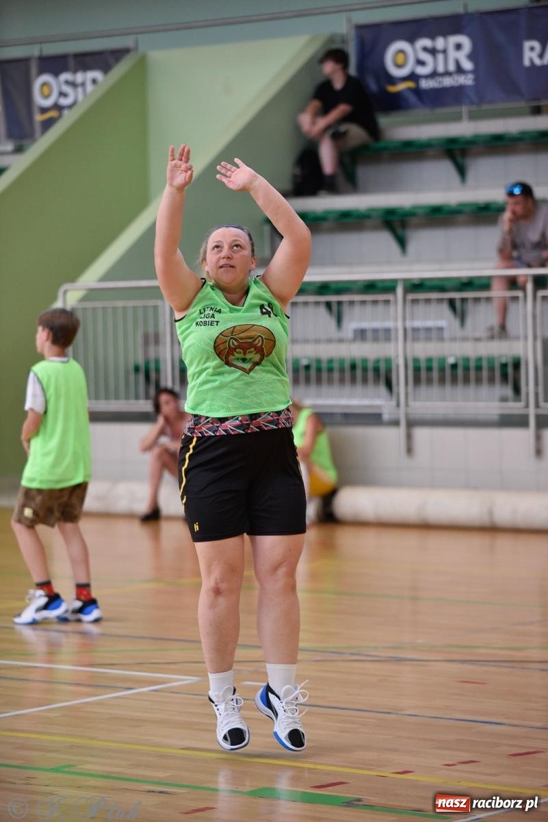 Zdjęcie w galerii na portalu naszraciborz.pl: Rywalizacja z miłości do dyscypliny. Liga Koszykówki Kobiet w Raciborzu [FOTO] wiadomości z regionu