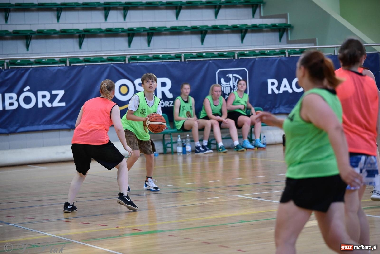 Zdjęcie w galerii na portalu naszraciborz.pl: Rywalizacja z miłości do dyscypliny. Liga Koszykówki Kobiet w Raciborzu [FOTO] wiadomości z regionu