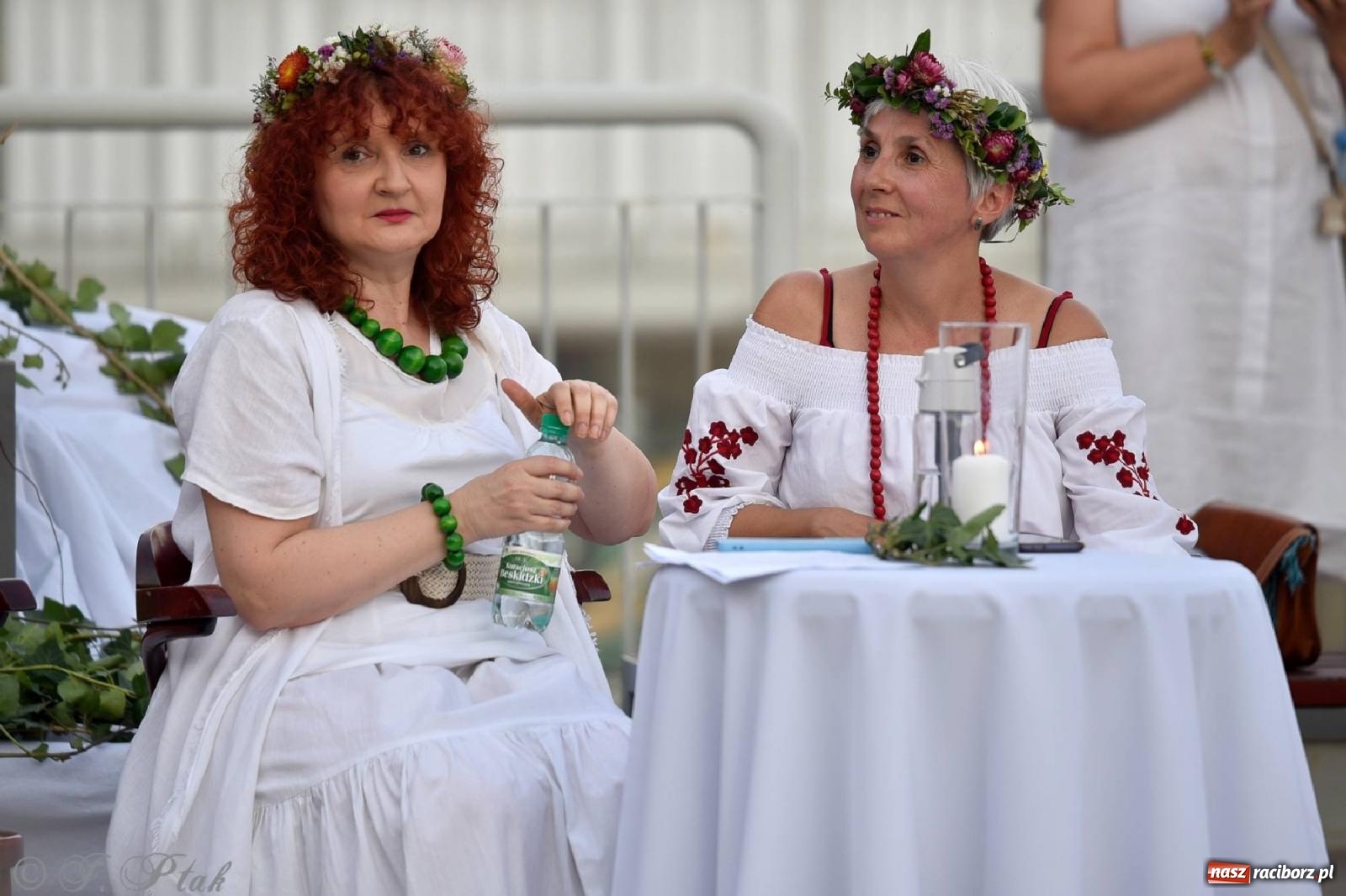 Zdjęcie w galerii na portalu naszraciborz.pl: Raciborska Noc Kupały - długi korowód nad Odrą [FOTO i WIDEO] wiadomości z regionu