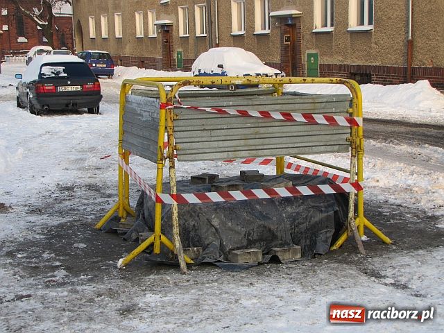 Zdjęcie w galerii na portalu naszraciborz.pl: Cokół pod statuę już jest wiadomości z regionu