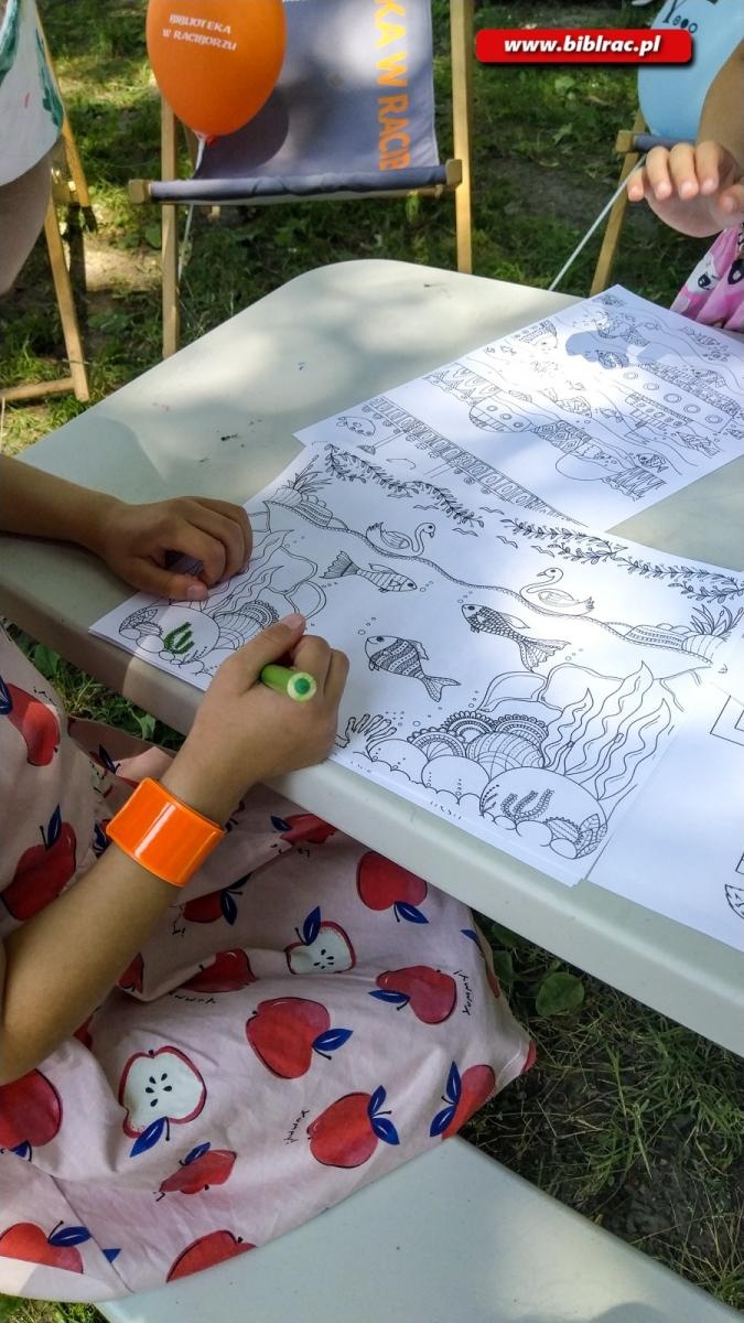 Zdjęcie w galerii na portalu naszraciborz.pl: Oprócz chęci do pływania, mamy pociąg do czytania! wiadomości z regionu