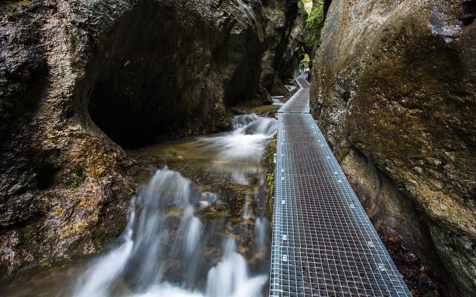 Zdjęcie w galerii na portalu naszraciborz.pl: Lipiec w Krainie Janosika! wiadomości z regionu