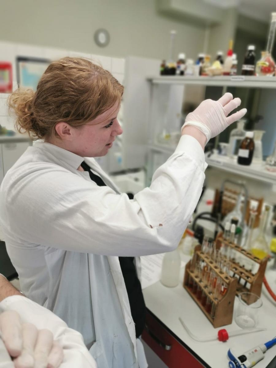 Zdjęcie w galerii na portalu naszraciborz.pl: Ekologia i mikrobiologia w CKZiU nr 1 Budowlanka - Gastronomik wiadomości z regionu