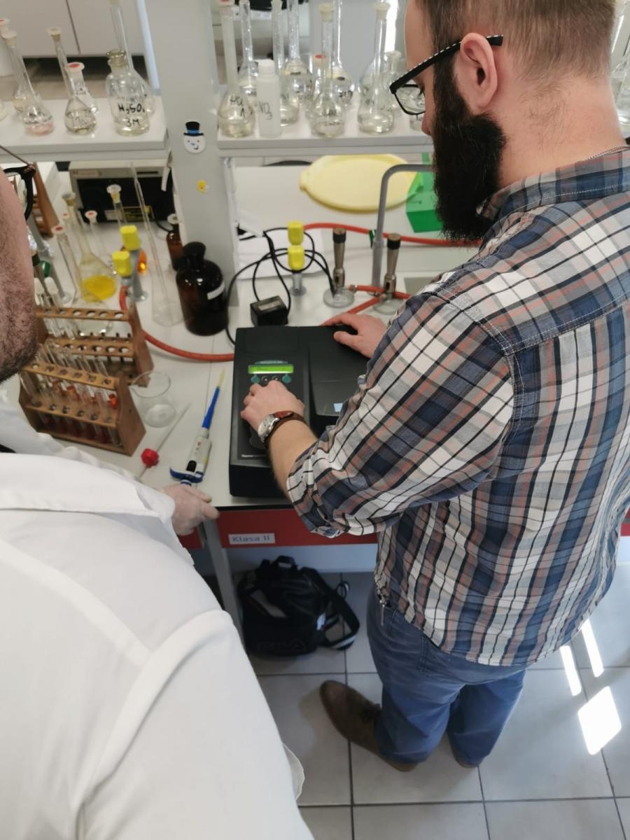 Zdjęcie w galerii na portalu naszraciborz.pl: Ekologia i mikrobiologia w CKZiU nr 1 Budowlanka - Gastronomik wiadomości z regionu