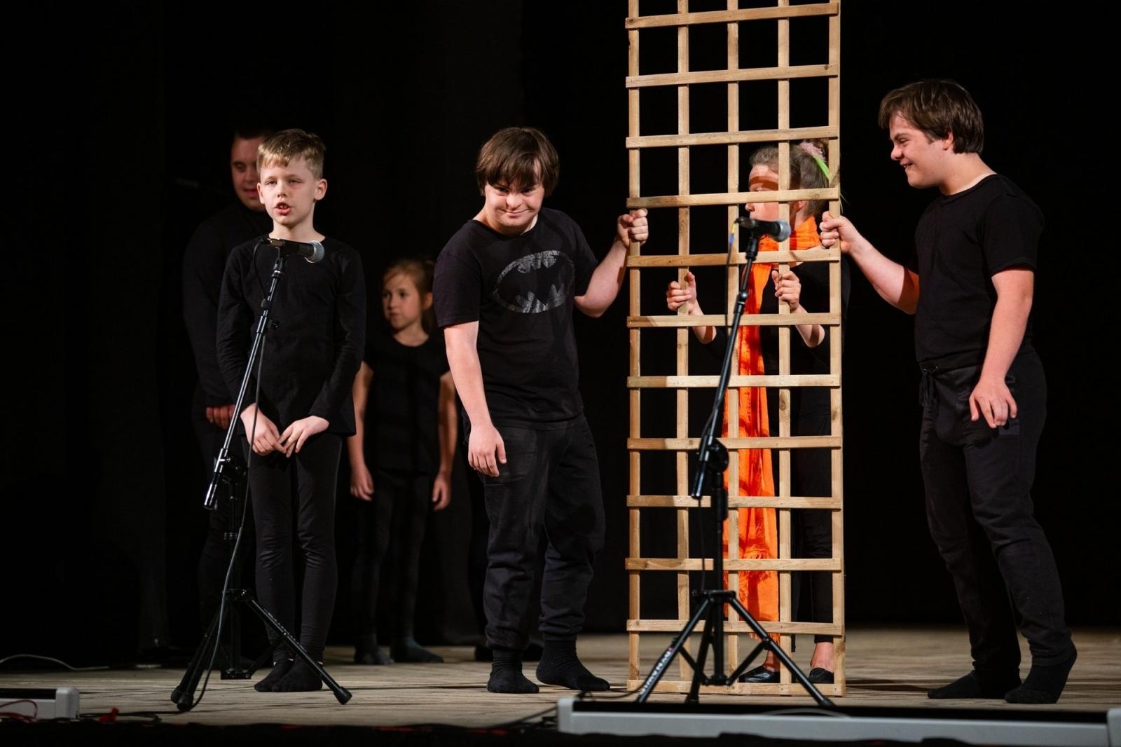 Zdjęcie w galerii na portalu naszraciborz.pl: Czwarta Ściana przywiozła dwie nagrody z Chorzowa wiadomości z regionu