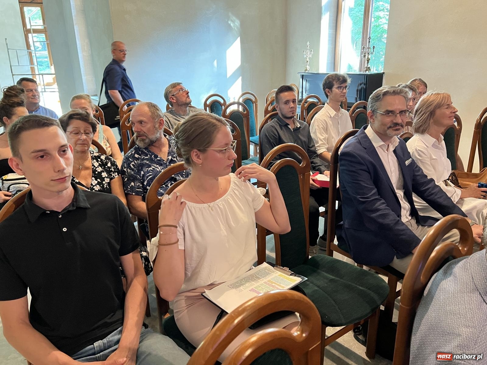 Zdjęcie w galerii na portalu naszraciborz.pl: Wyobraźnia uwolniona. Studenci pokazali jak mogłyby wyglądać wnętrza rzuchowskiego pałacu [FOTO i WIDEO] wiadomości z regionu