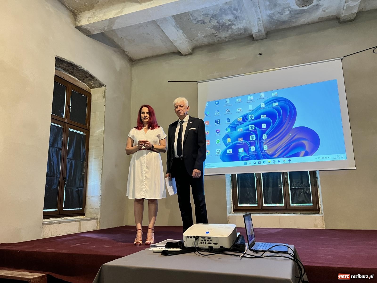 Zdjęcie w galerii na portalu naszraciborz.pl: Wyobraźnia uwolniona. Studenci pokazali jak mogłyby wyglądać wnętrza rzuchowskiego pałacu [FOTO i WIDEO] wiadomości z regionu