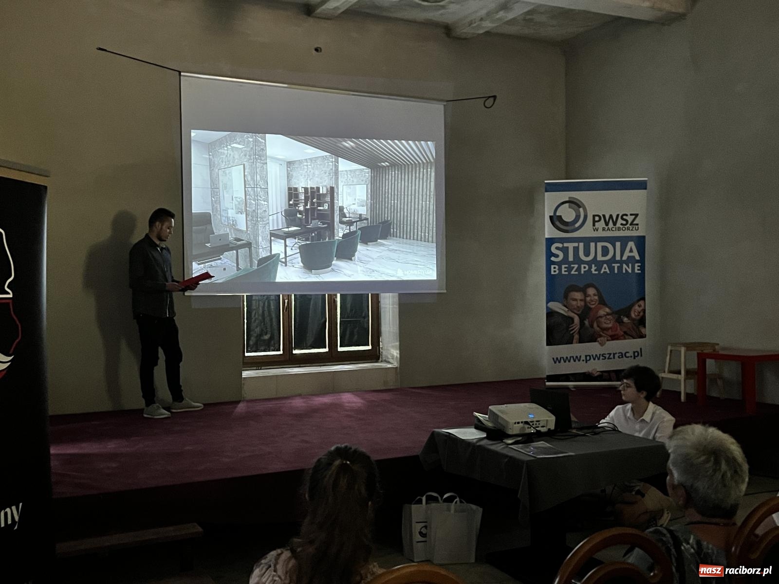 Zdjęcie w galerii na portalu naszraciborz.pl: Wyobraźnia uwolniona. Studenci pokazali jak mogłyby wyglądać wnętrza rzuchowskiego pałacu [FOTO i WIDEO] wiadomości z regionu