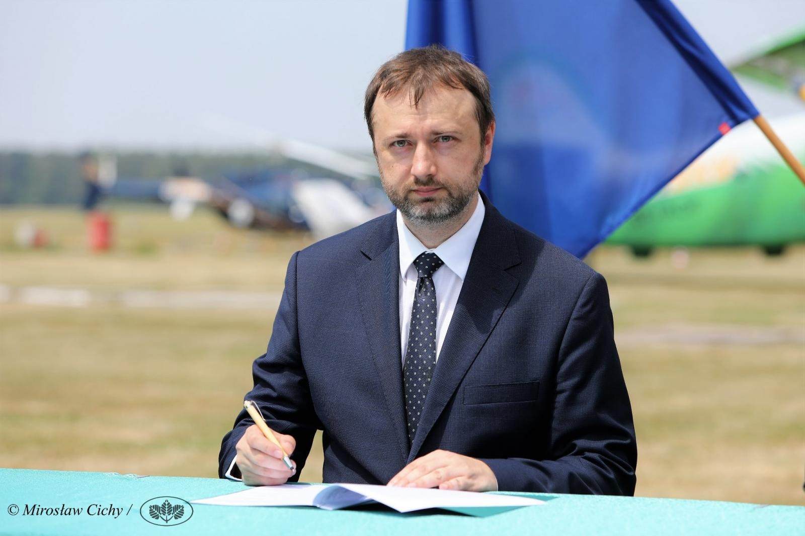 Zdjęcie w galerii na portalu naszraciborz.pl: Fundusze ochrony środowiska na rzecz bezpieczeństwa lasów wiadomości z regionu