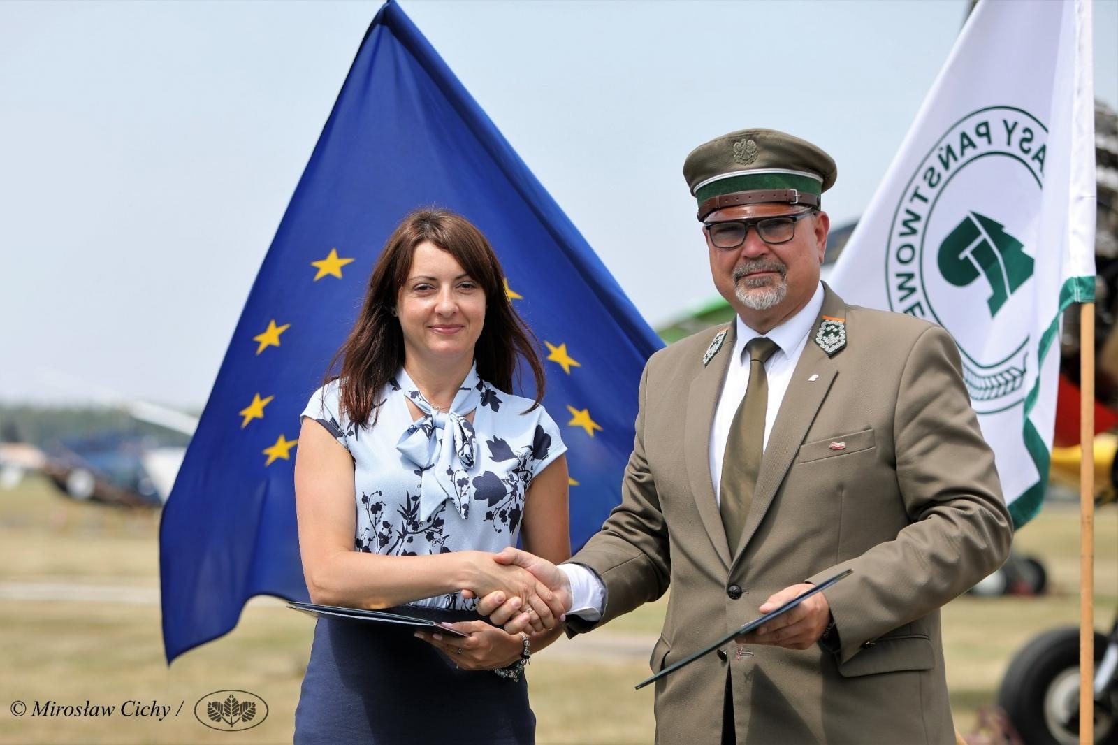 Zdjęcie w galerii na portalu naszraciborz.pl: Fundusze ochrony środowiska na rzecz bezpieczeństwa lasów wiadomości z regionu