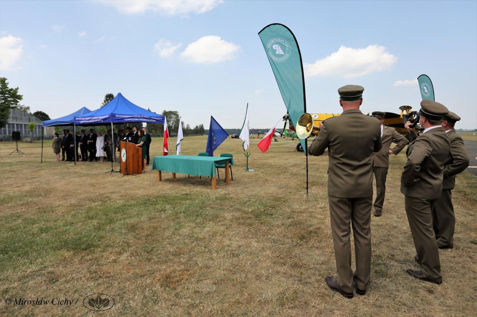 Zdjęcie w galerii na portalu naszraciborz.pl: Fundusze ochrony środowiska na rzecz bezpieczeństwa lasów wiadomości z regionu