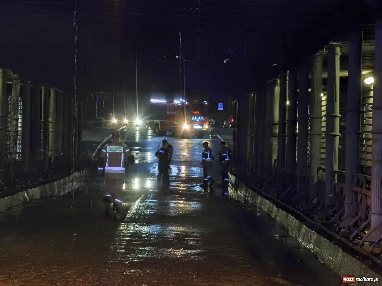 Zdjęcie w galerii na portalu naszraciborz.pl: Podtopione wiadukty, zabłocone drogi - Racibórz i okolice po burzy wiadomości z regionu