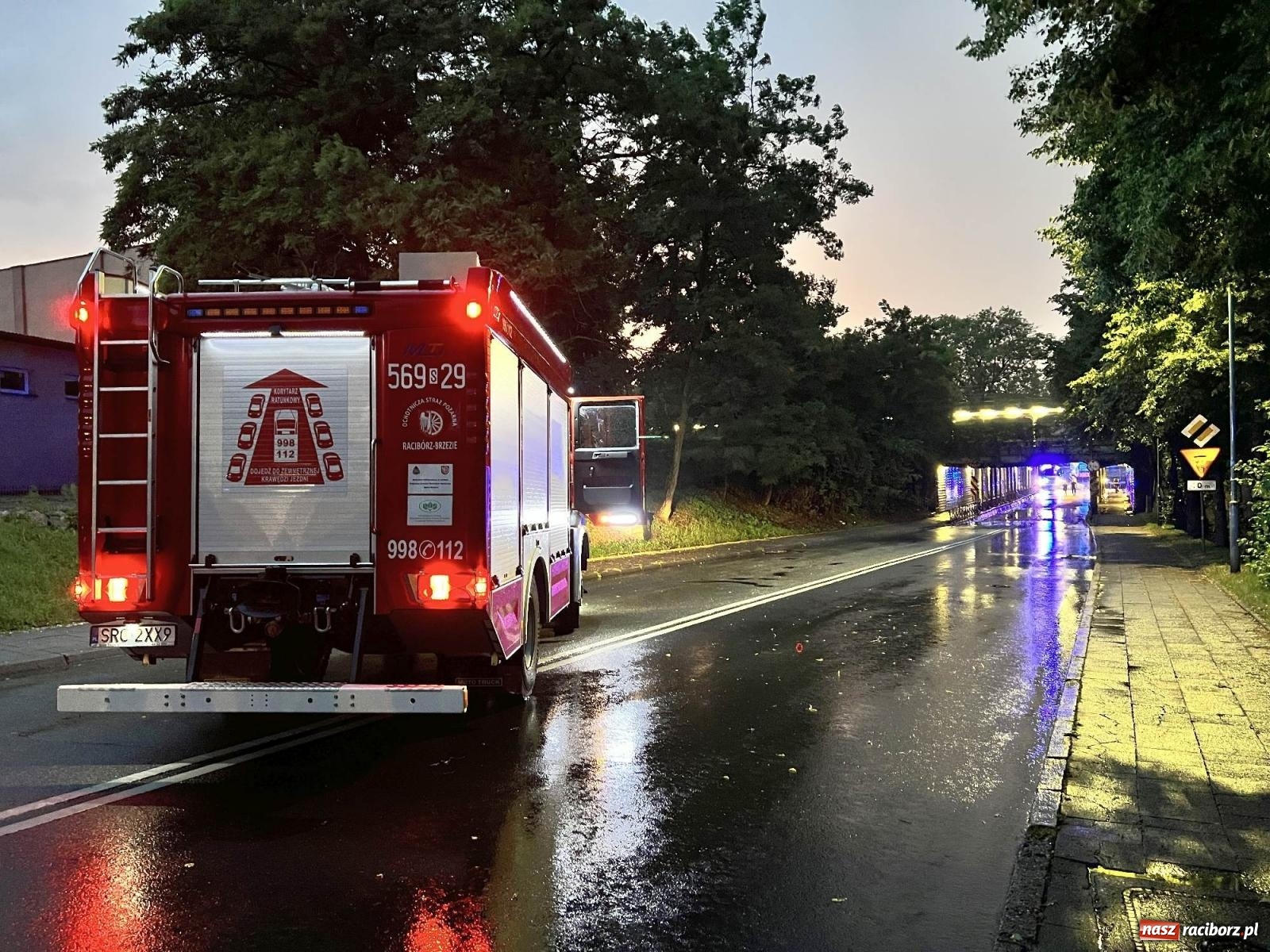 Zdjęcie w galerii na portalu naszraciborz.pl: Podtopione wiadukty, zabłocone drogi - Racibórz i okolice po burzy wiadomości z regionu