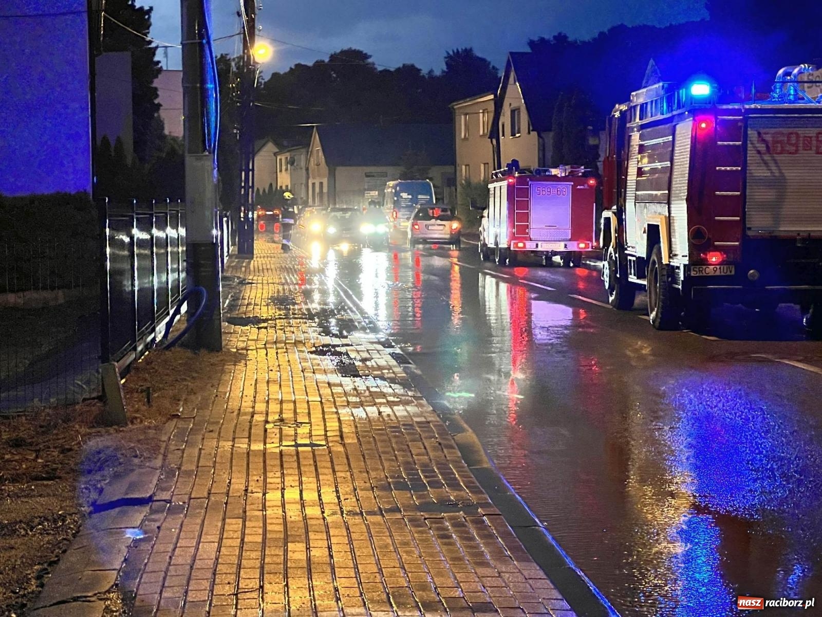 Zdjęcie w galerii na portalu naszraciborz.pl: Podtopione wiadukty, zabłocone drogi - Racibórz i okolice po burzy wiadomości z regionu