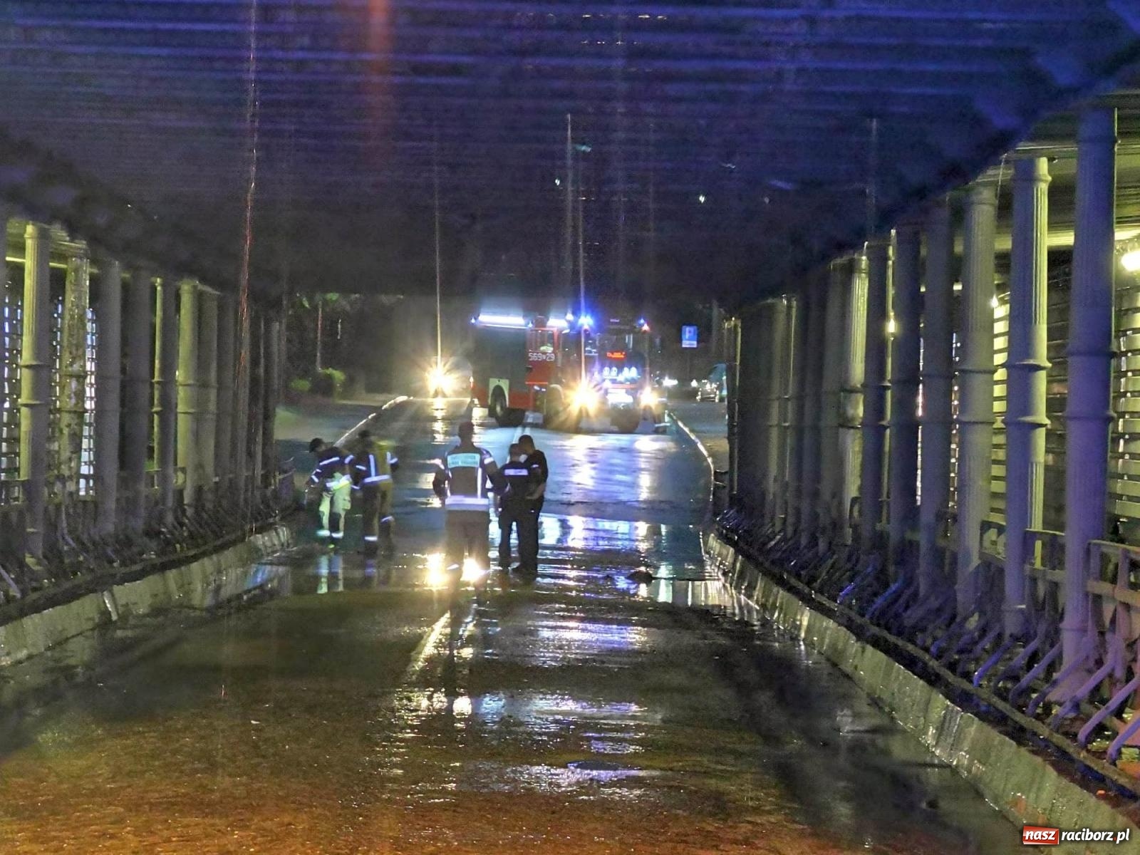 Zdjęcie w galerii na portalu naszraciborz.pl: Podtopione wiadukty, zabłocone drogi - Racibórz i okolice po burzy wiadomości z regionu