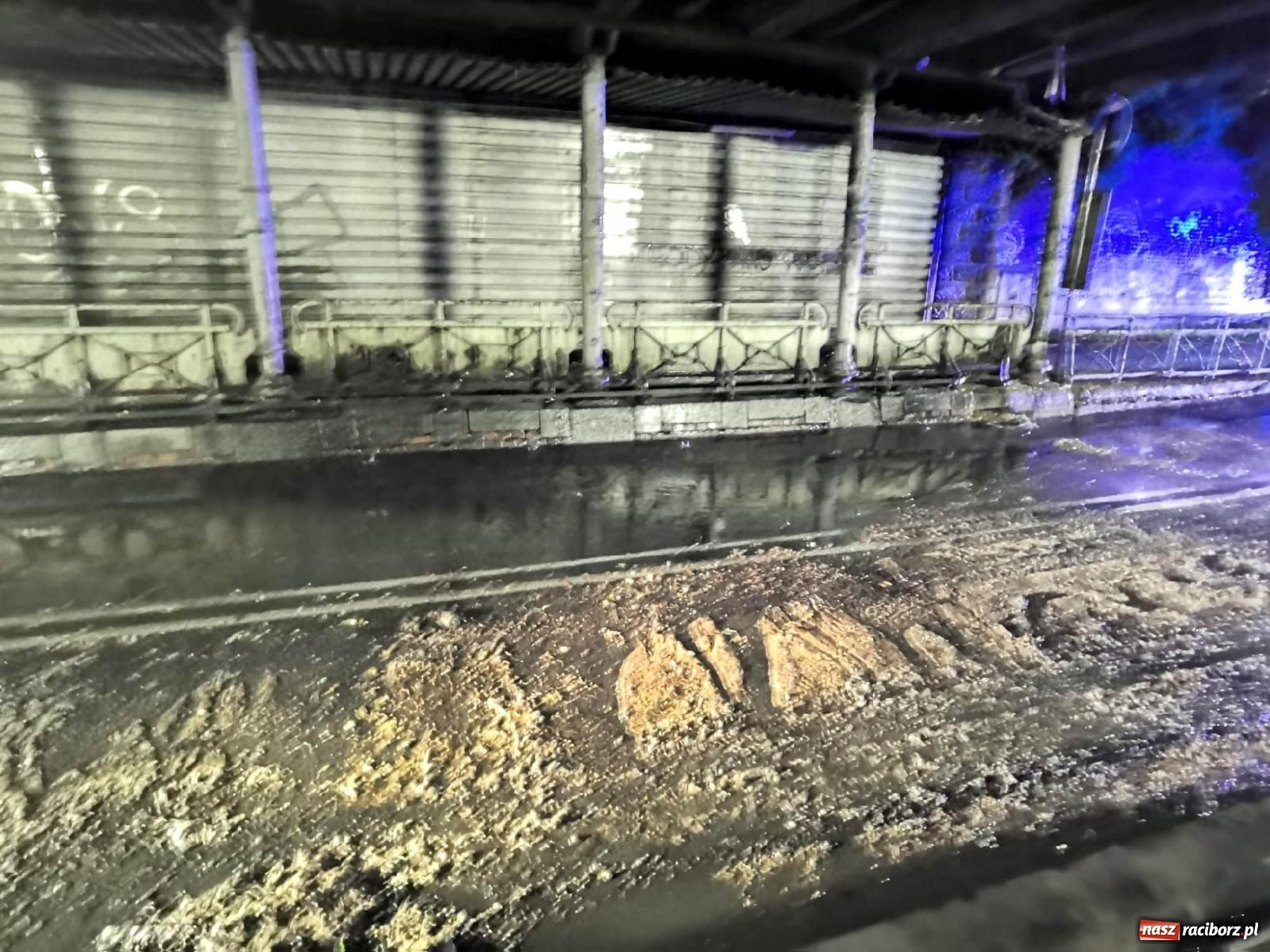 Zdjęcie w galerii na portalu naszraciborz.pl: Podtopione wiadukty, zabłocone drogi - Racibórz i okolice po burzy wiadomości z regionu