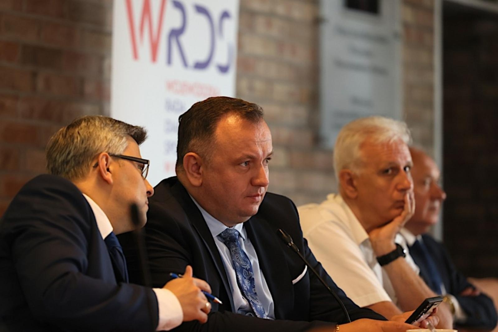 Zdjęcie w galerii na portalu naszraciborz.pl: Śląsko-Dąbrowska Solidarność ostrzega: albo zimne kaloryfery, albo 300 proc. podwyżki wiadomości z regionu