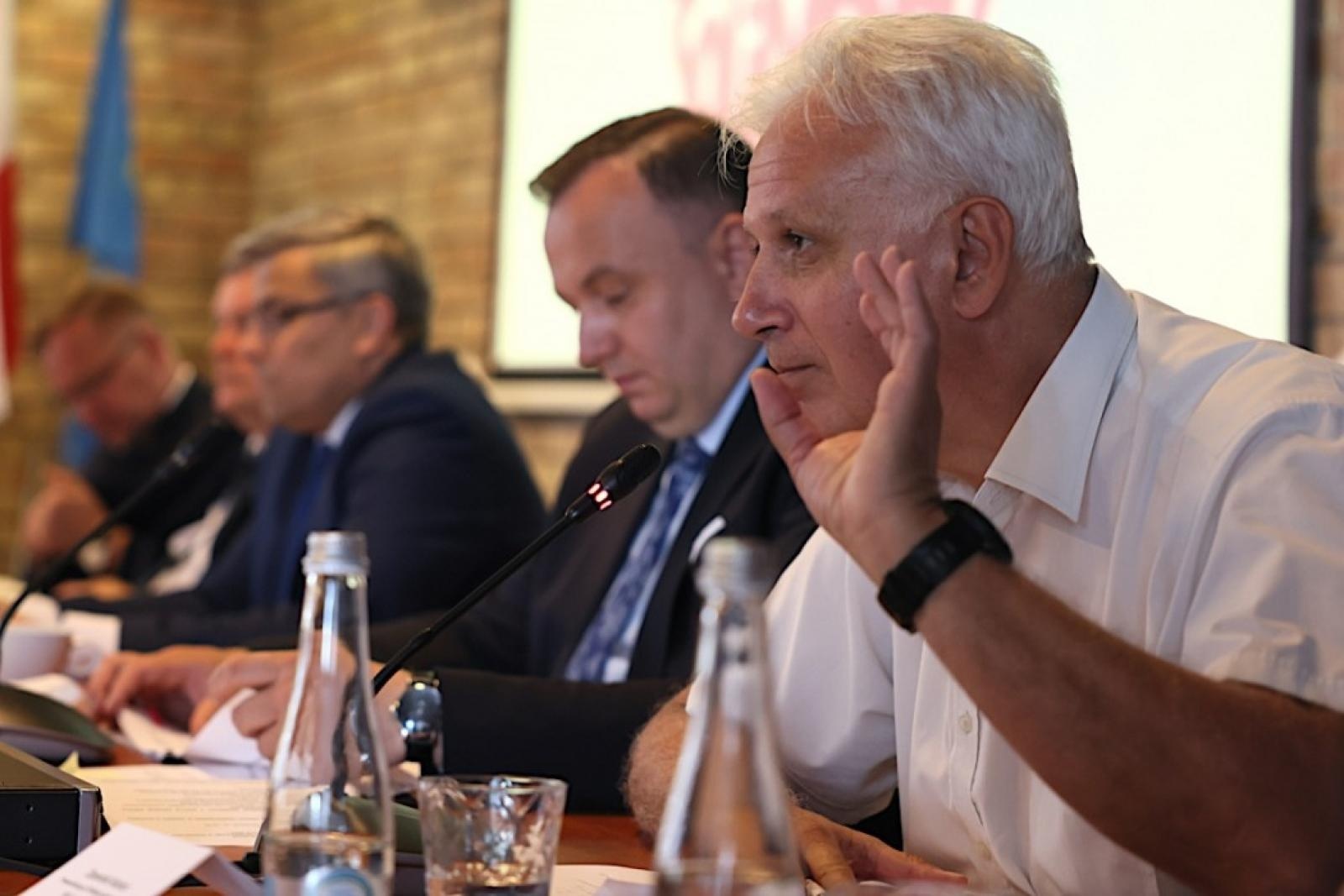 Zdjęcie w galerii na portalu naszraciborz.pl: Śląsko-Dąbrowska Solidarność ostrzega: albo zimne kaloryfery, albo 300 proc. podwyżki wiadomości z regionu