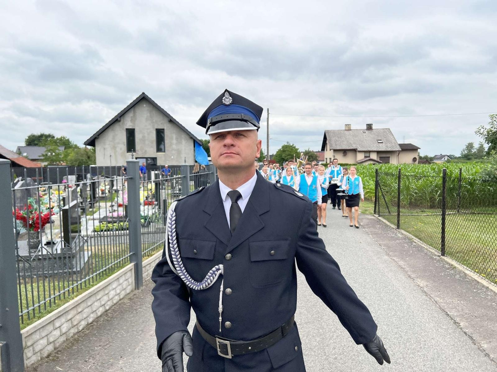 Zdjęcie w galerii na portalu naszraciborz.pl: Strażacy z Babic na 120-lecie jednostki dostali nowy sztandar [FOTO i WIDEO] wiadomości z regionu