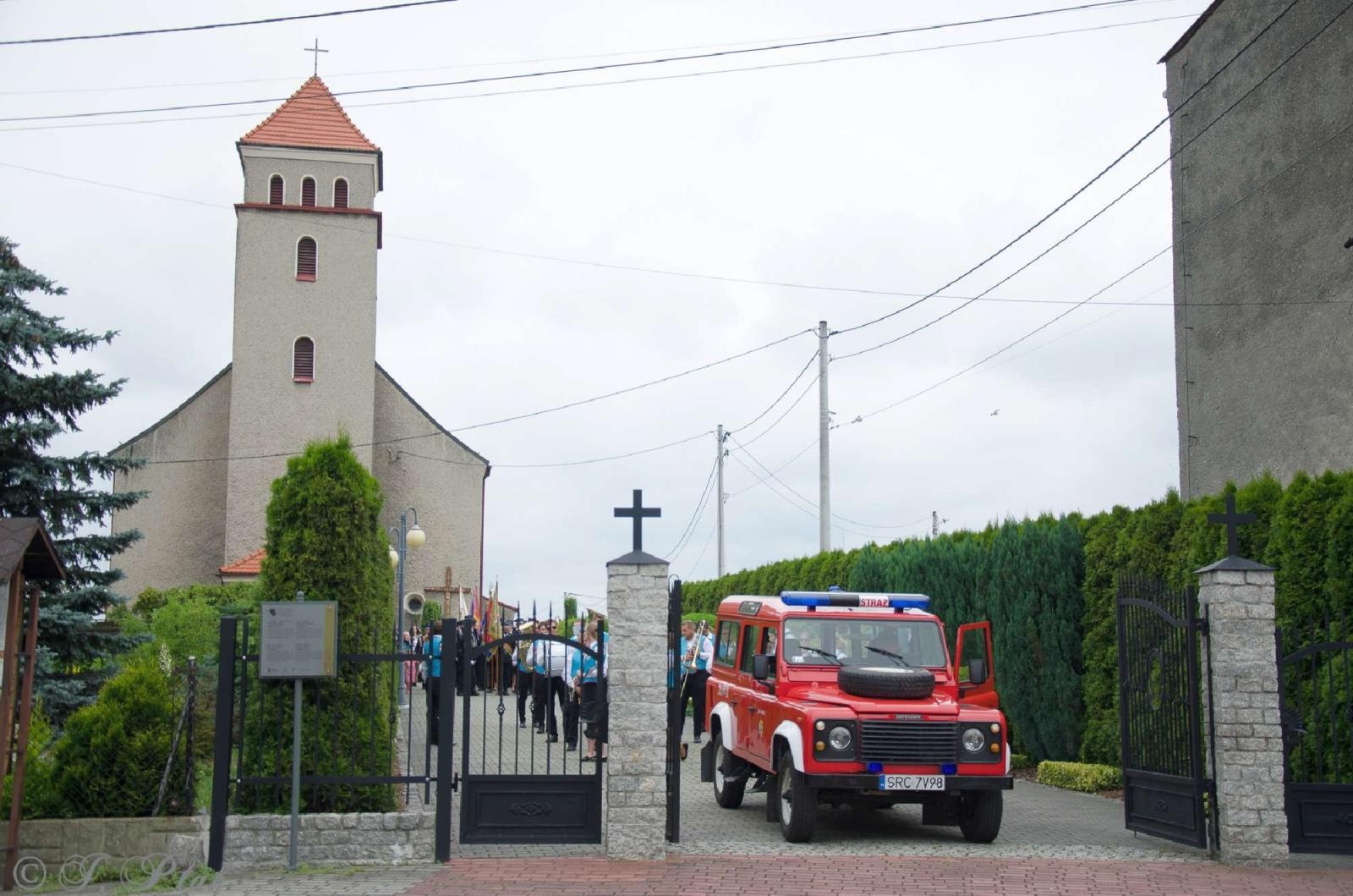 Zdjęcie w galerii na portalu naszraciborz.pl: Strażacy z Babic na 120-lecie jednostki dostali nowy sztandar [FOTO i WIDEO] wiadomości z regionu
