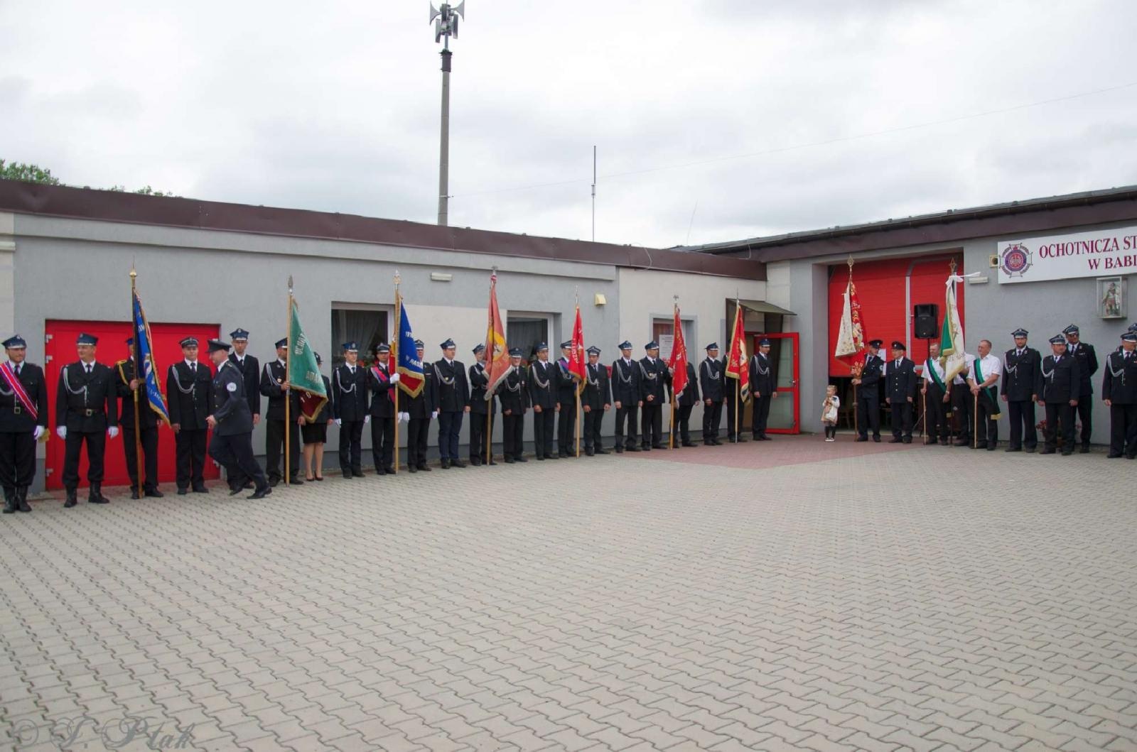 Zdjęcie w galerii na portalu naszraciborz.pl: Strażacy z Babic na 120-lecie jednostki dostali nowy sztandar [FOTO i WIDEO] wiadomości z regionu