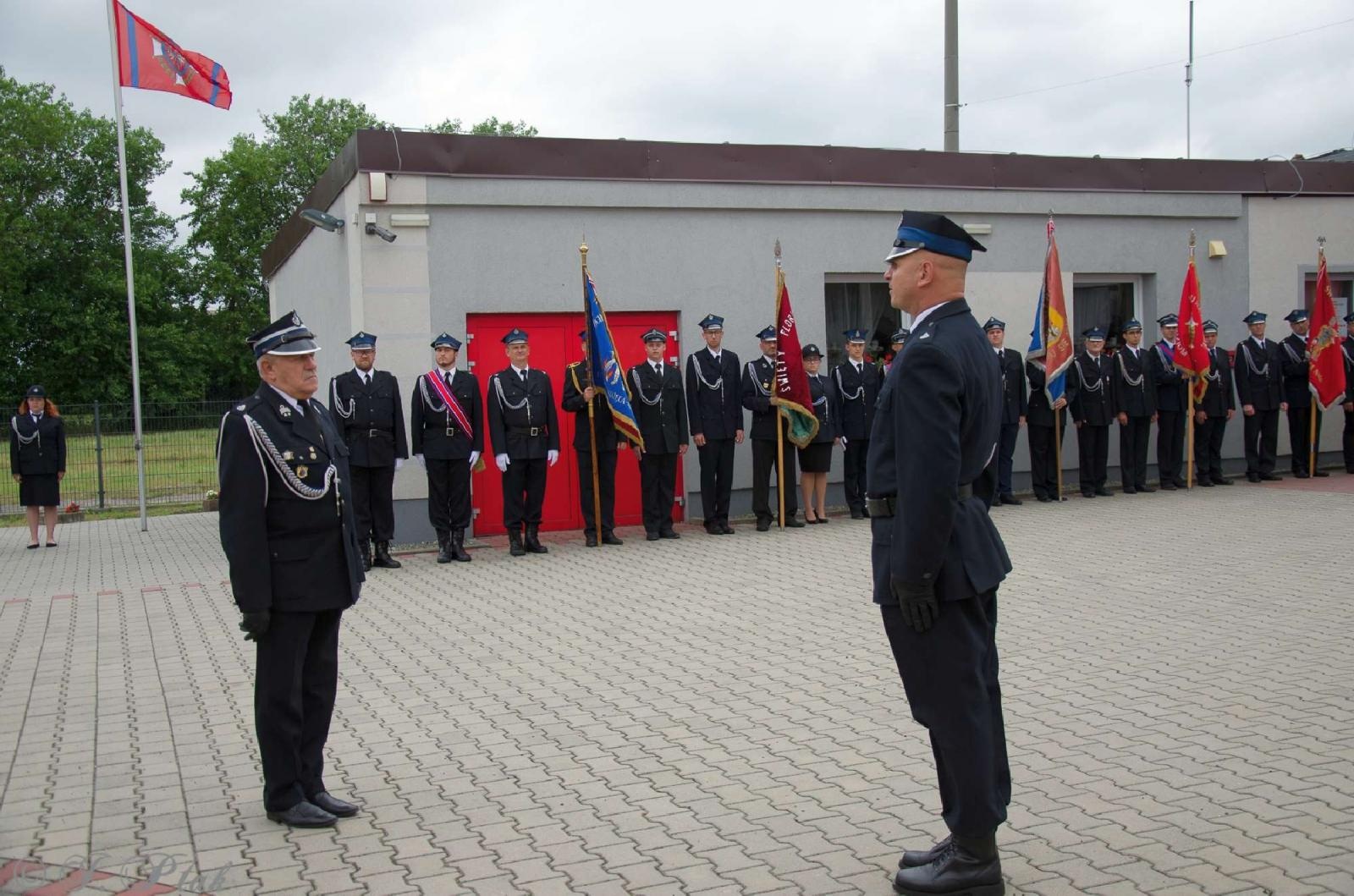 Zdjęcie w galerii na portalu naszraciborz.pl: Strażacy z Babic na 120-lecie jednostki dostali nowy sztandar [FOTO i WIDEO] wiadomości z regionu