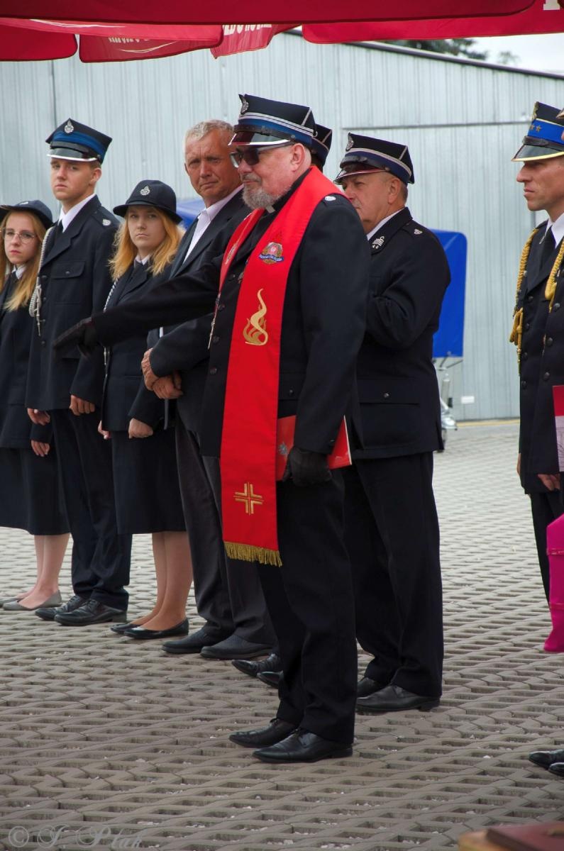 Zdjęcie w galerii na portalu naszraciborz.pl: Strażacy z Babic na 120-lecie jednostki dostali nowy sztandar [FOTO i WIDEO] wiadomości z regionu