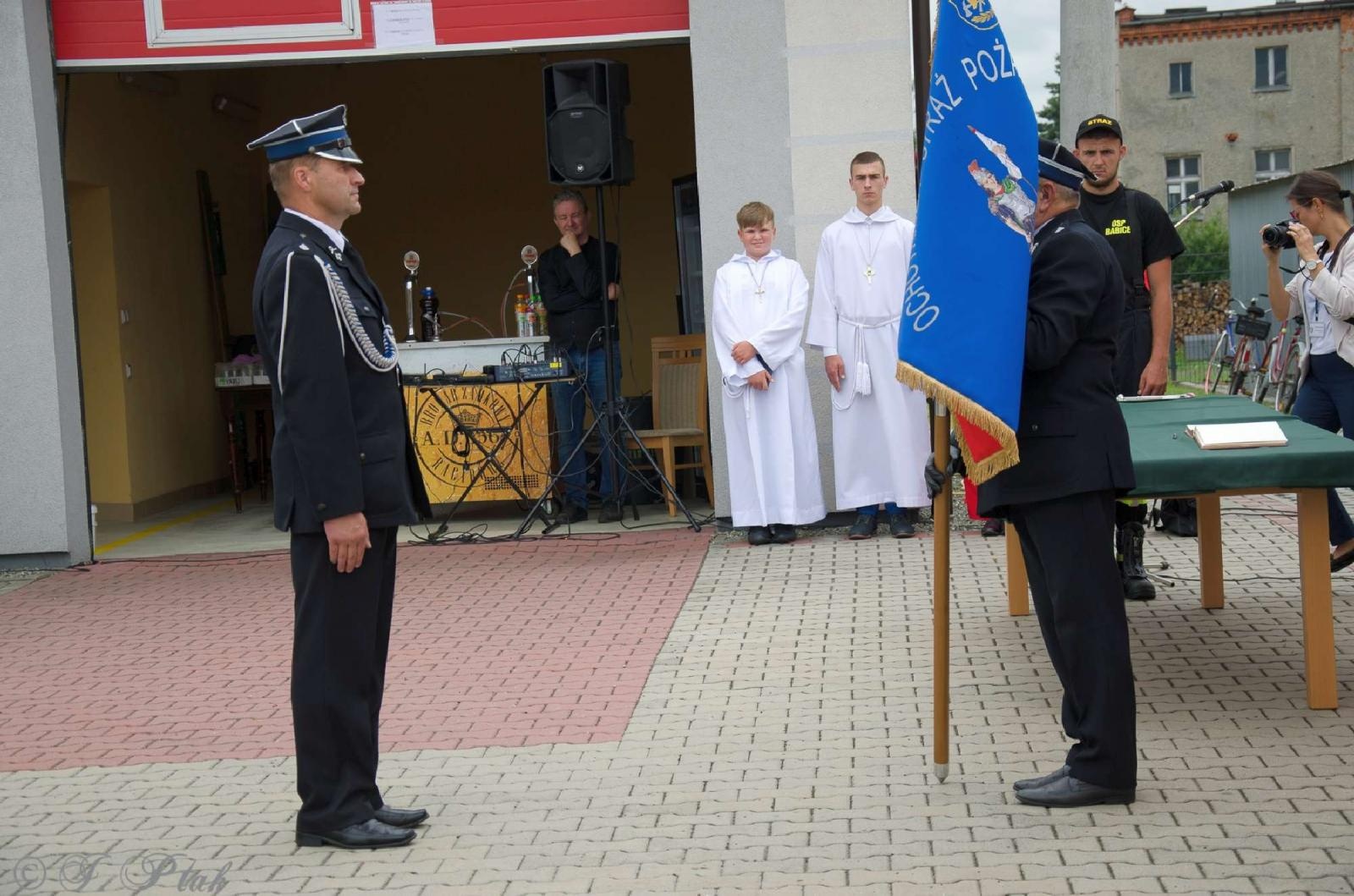 Zdjęcie w galerii na portalu naszraciborz.pl: Strażacy z Babic na 120-lecie jednostki dostali nowy sztandar [FOTO i WIDEO] wiadomości z regionu