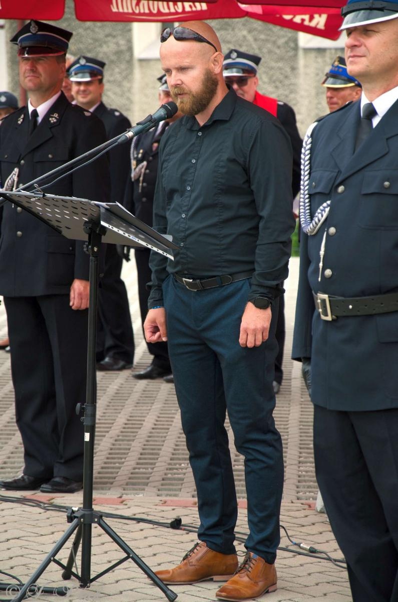 Zdjęcie w galerii na portalu naszraciborz.pl: Strażacy z Babic na 120-lecie jednostki dostali nowy sztandar [FOTO i WIDEO] wiadomości z regionu