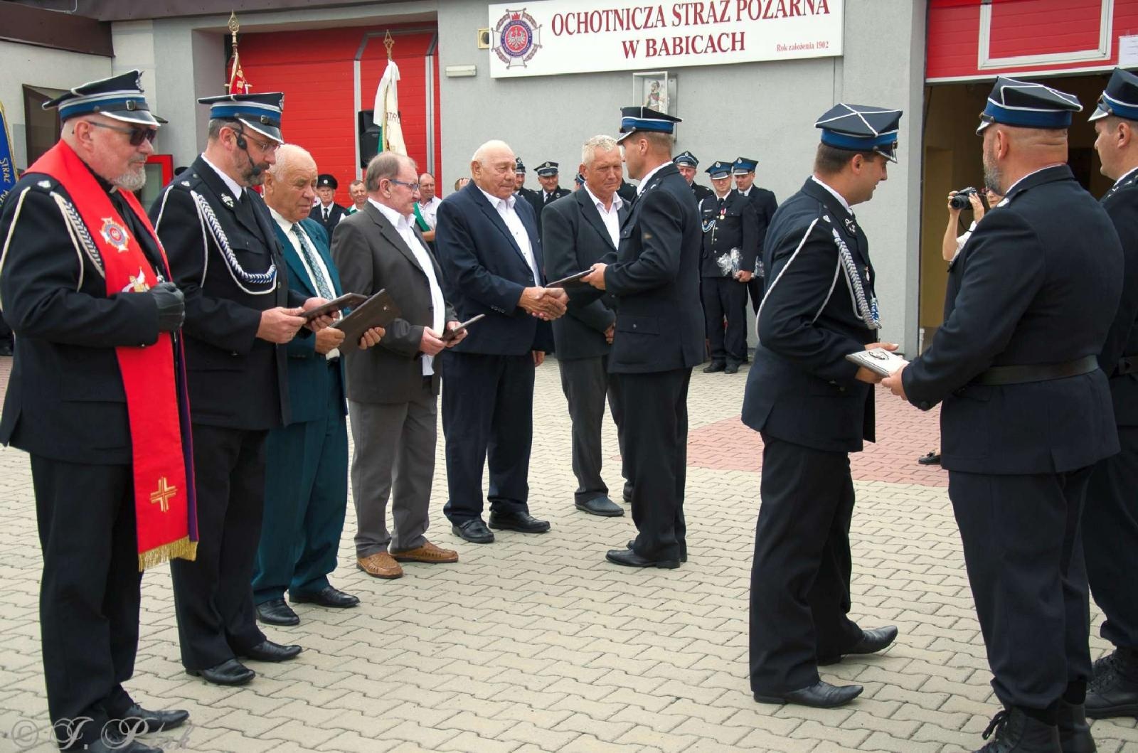 Zdjęcie w galerii na portalu naszraciborz.pl: Strażacy z Babic na 120-lecie jednostki dostali nowy sztandar [FOTO i WIDEO] wiadomości z regionu