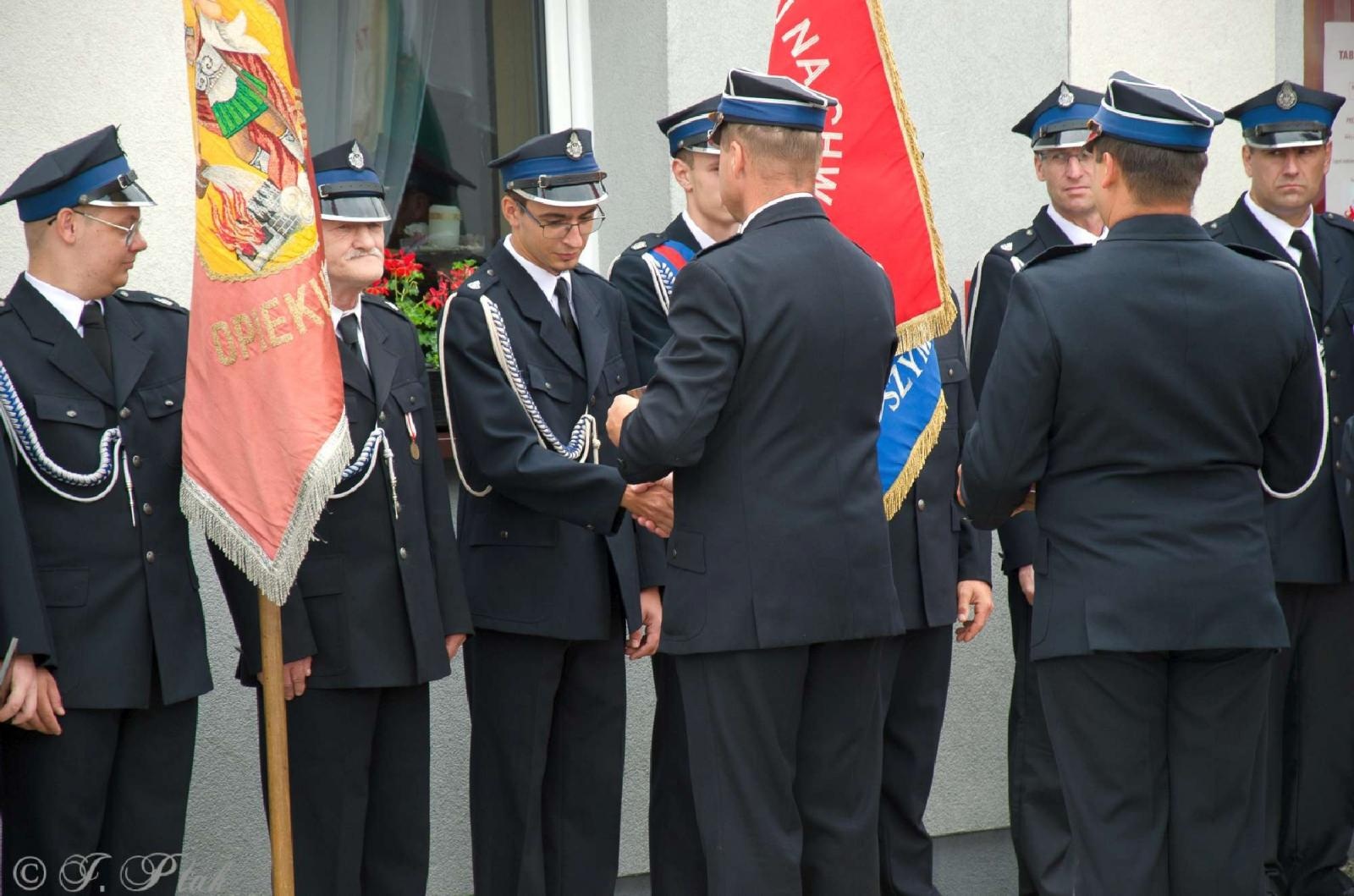 Zdjęcie w galerii na portalu naszraciborz.pl: Strażacy z Babic na 120-lecie jednostki dostali nowy sztandar [FOTO i WIDEO] wiadomości z regionu