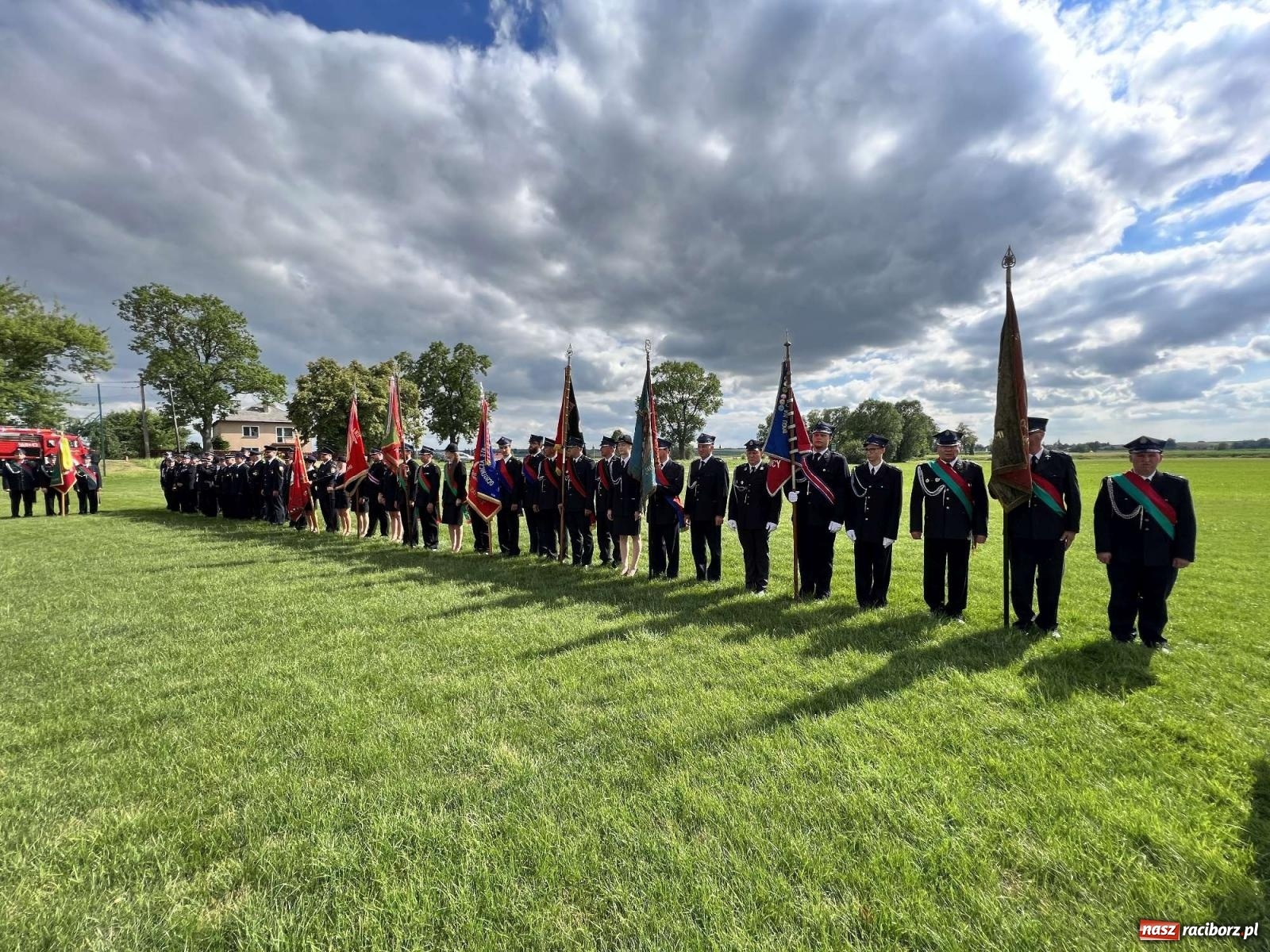 Zdjęcie w galerii na portalu naszraciborz.pl: Złoty Znak Związku na 100-lecie OSP Bojanów wiadomości z regionu