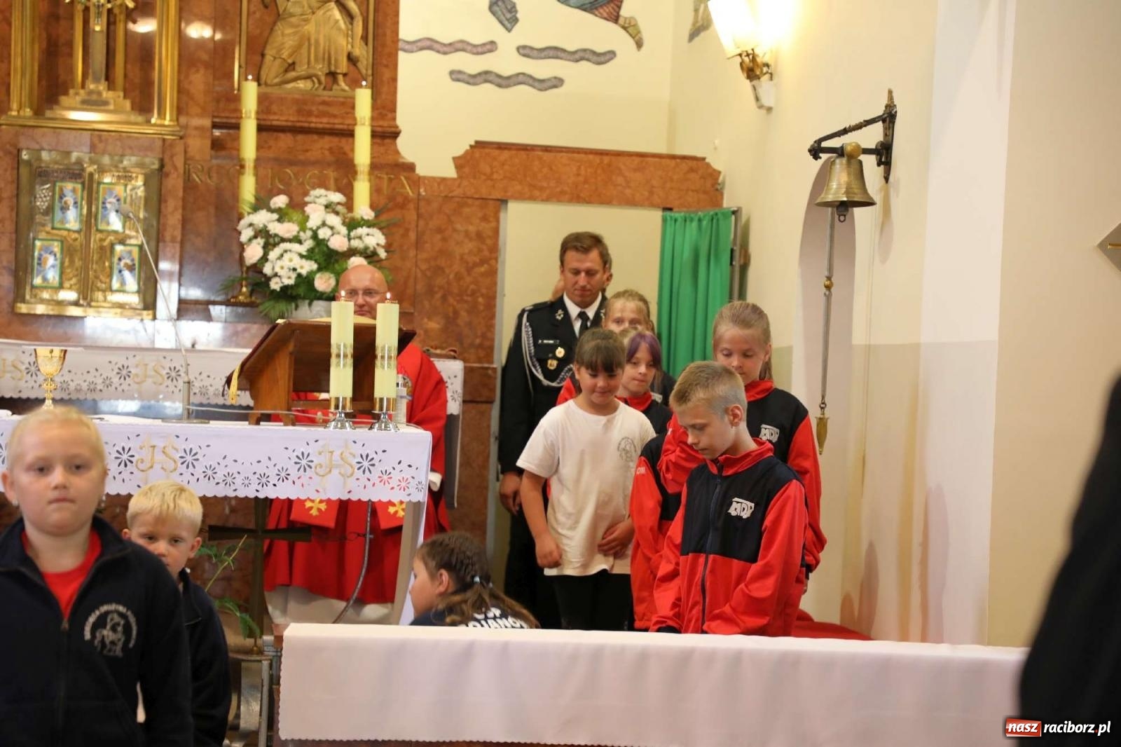 Zdjęcie w galerii na portalu naszraciborz.pl: Złoty Znak Związku na 100-lecie OSP Bojanów wiadomości z regionu