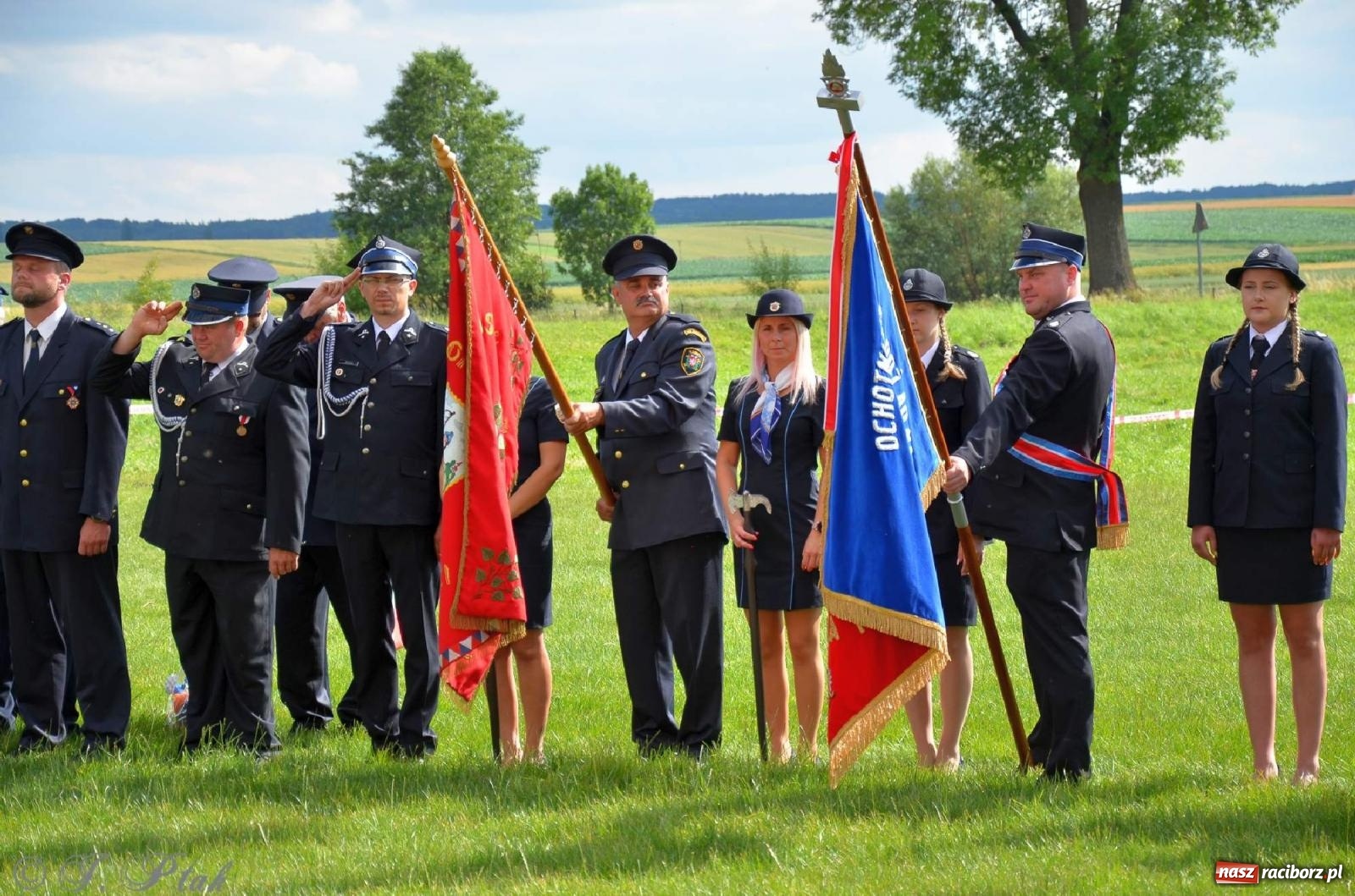 Zdjęcie w galerii na portalu naszraciborz.pl: Złoty Znak Związku na 100-lecie OSP Bojanów wiadomości z regionu