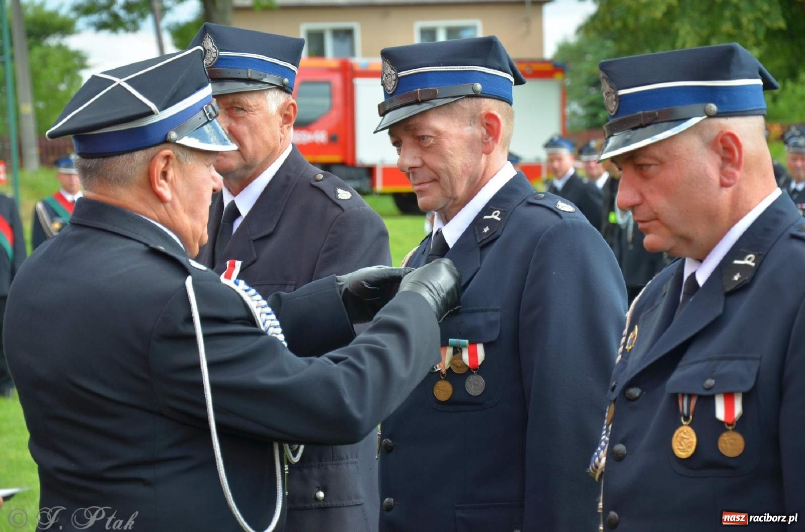 Zdjęcie w galerii na portalu naszraciborz.pl: Złoty Znak Związku na 100-lecie OSP Bojanów wiadomości z regionu