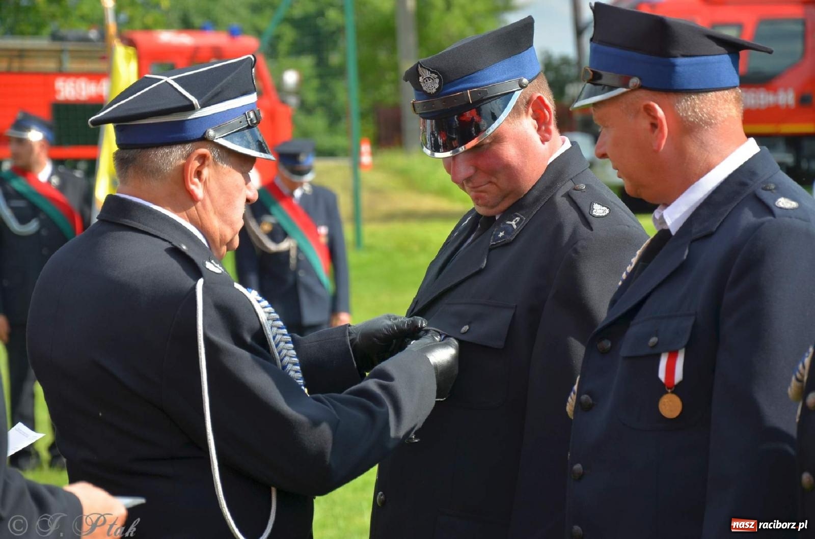 Zdjęcie w galerii na portalu naszraciborz.pl: Złoty Znak Związku na 100-lecie OSP Bojanów wiadomości z regionu
