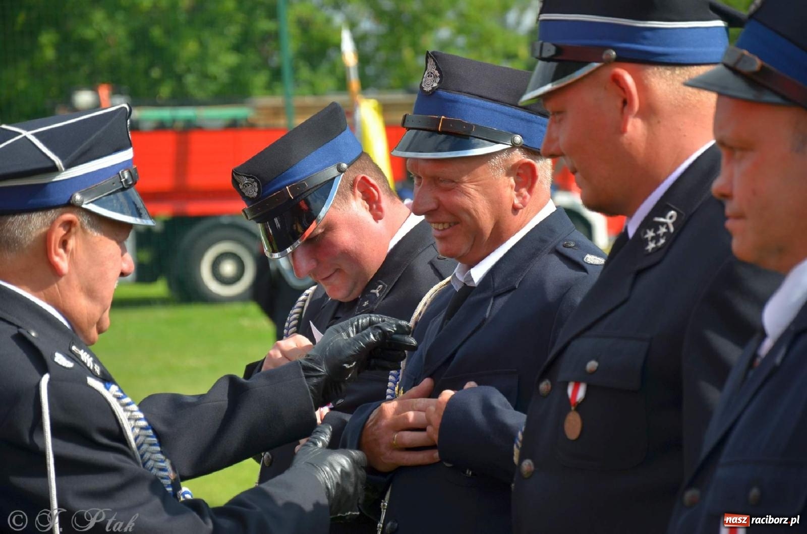 Zdjęcie w galerii na portalu naszraciborz.pl: Złoty Znak Związku na 100-lecie OSP Bojanów wiadomości z regionu