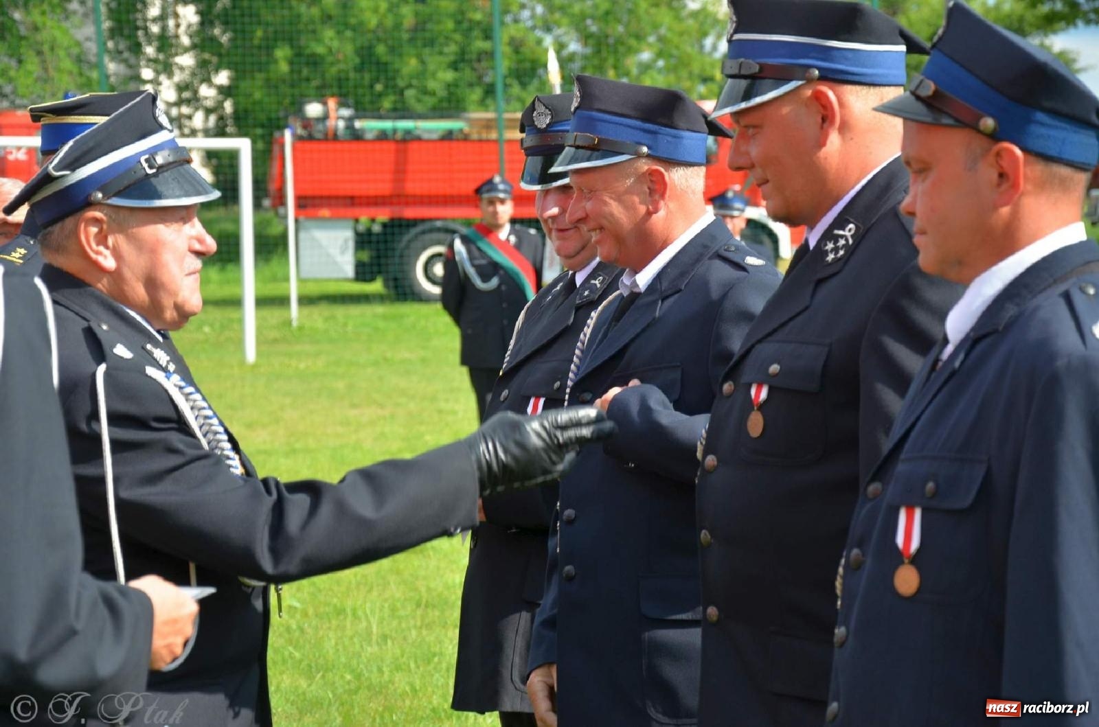Zdjęcie w galerii na portalu naszraciborz.pl: Złoty Znak Związku na 100-lecie OSP Bojanów wiadomości z regionu