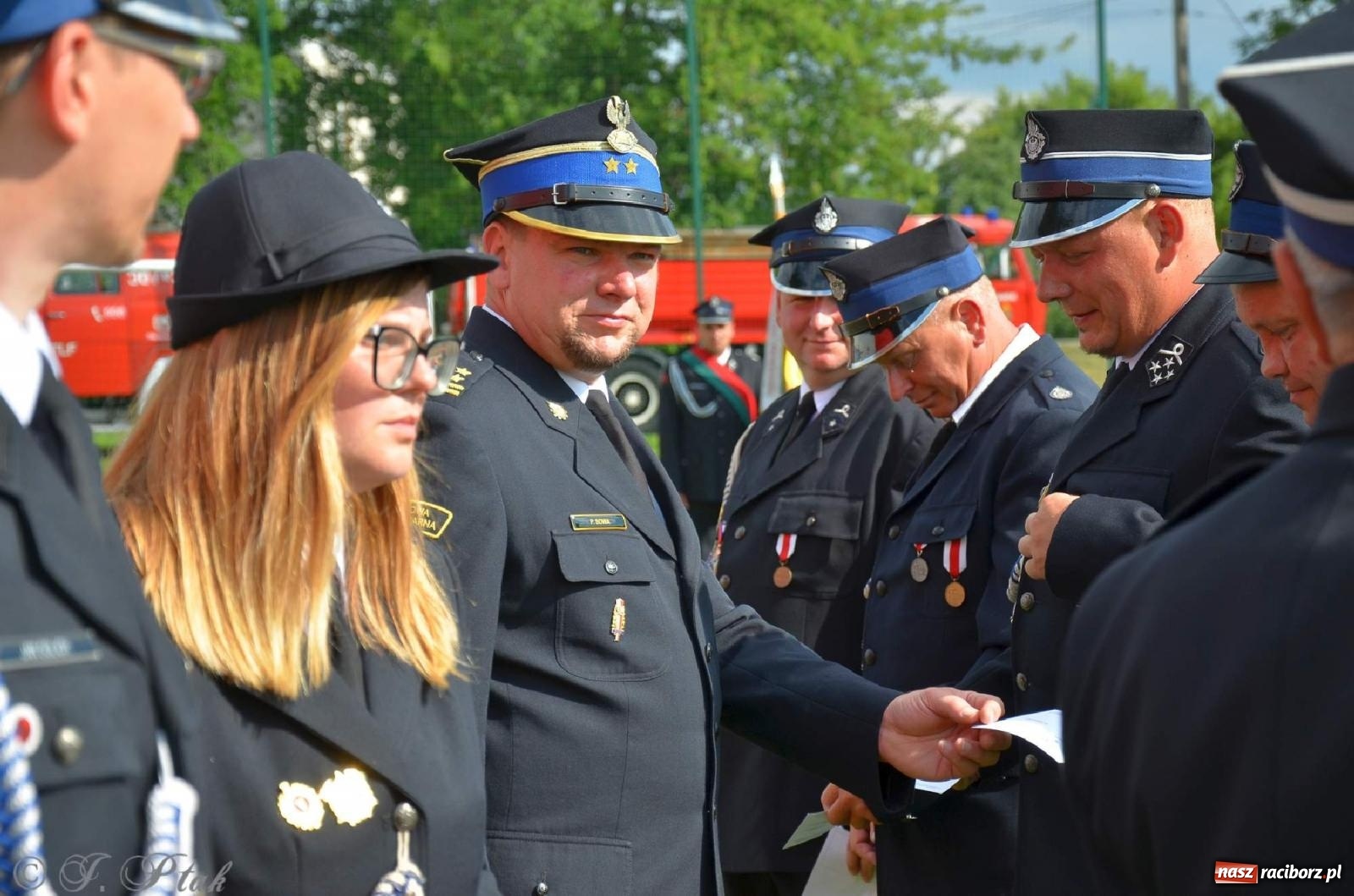 Zdjęcie w galerii na portalu naszraciborz.pl: Złoty Znak Związku na 100-lecie OSP Bojanów wiadomości z regionu