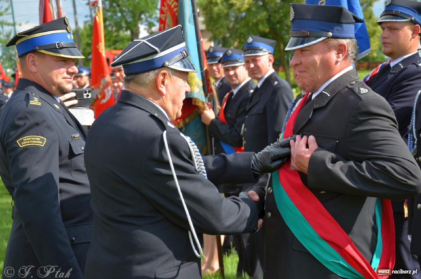 Zdjęcie w galerii na portalu naszraciborz.pl: Złoty Znak Związku na 100-lecie OSP Bojanów wiadomości z regionu