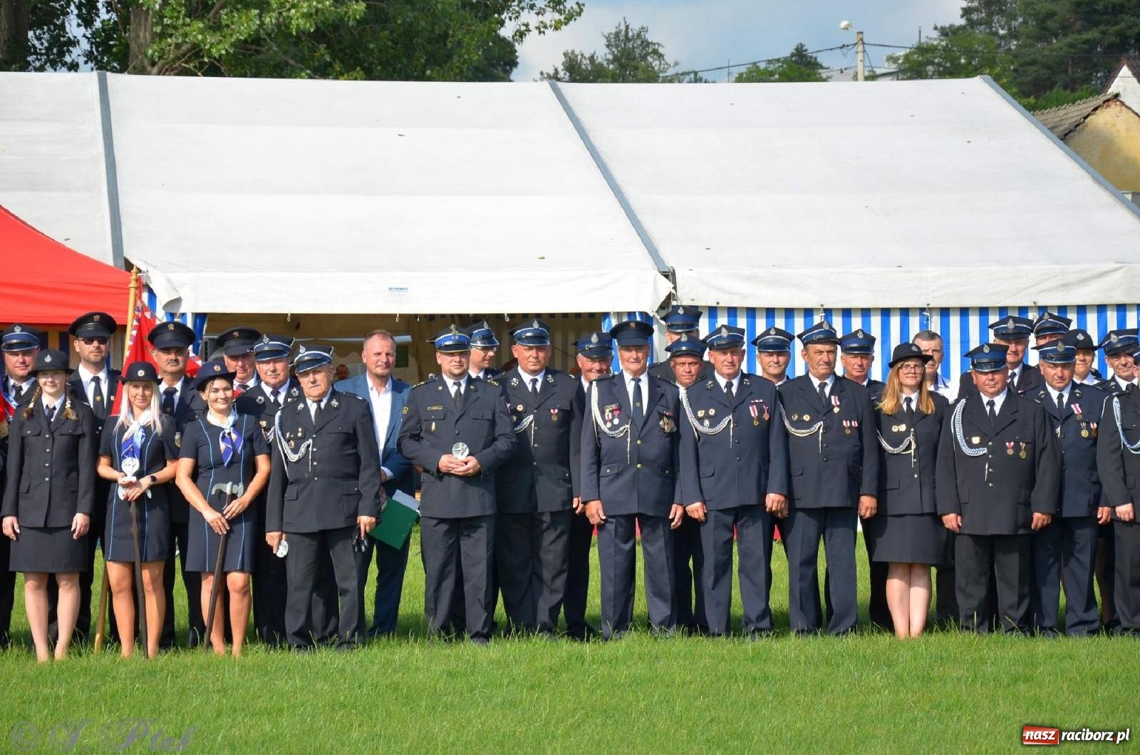 Zdjęcie w galerii na portalu naszraciborz.pl: Złoty Znak Związku na 100-lecie OSP Bojanów wiadomości z regionu