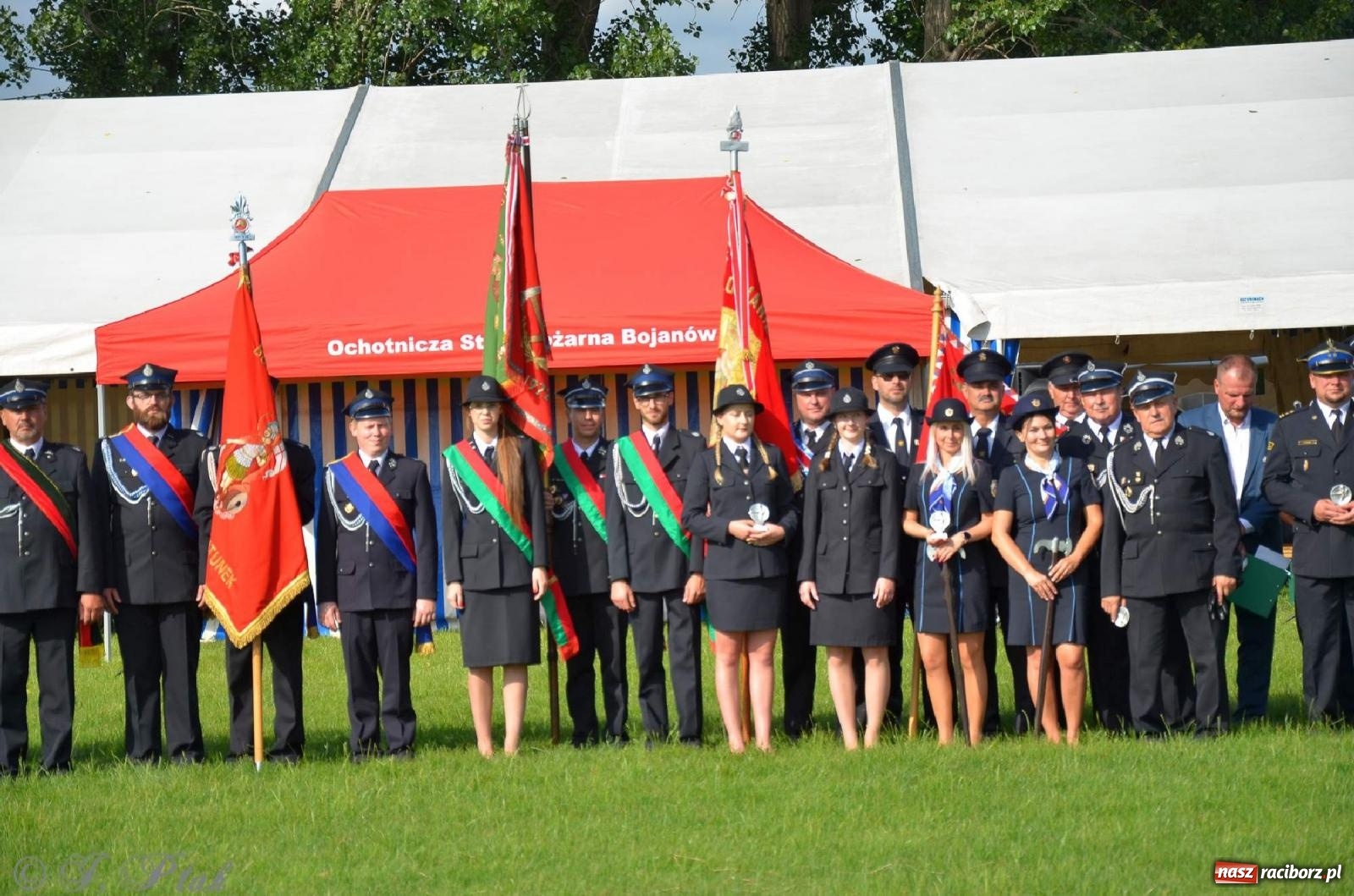 Zdjęcie w galerii na portalu naszraciborz.pl: Złoty Znak Związku na 100-lecie OSP Bojanów wiadomości z regionu