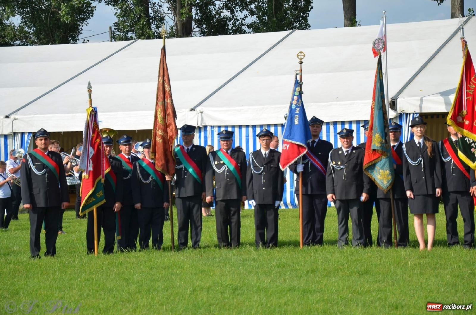 Zdjęcie w galerii na portalu naszraciborz.pl: Złoty Znak Związku na 100-lecie OSP Bojanów wiadomości z regionu