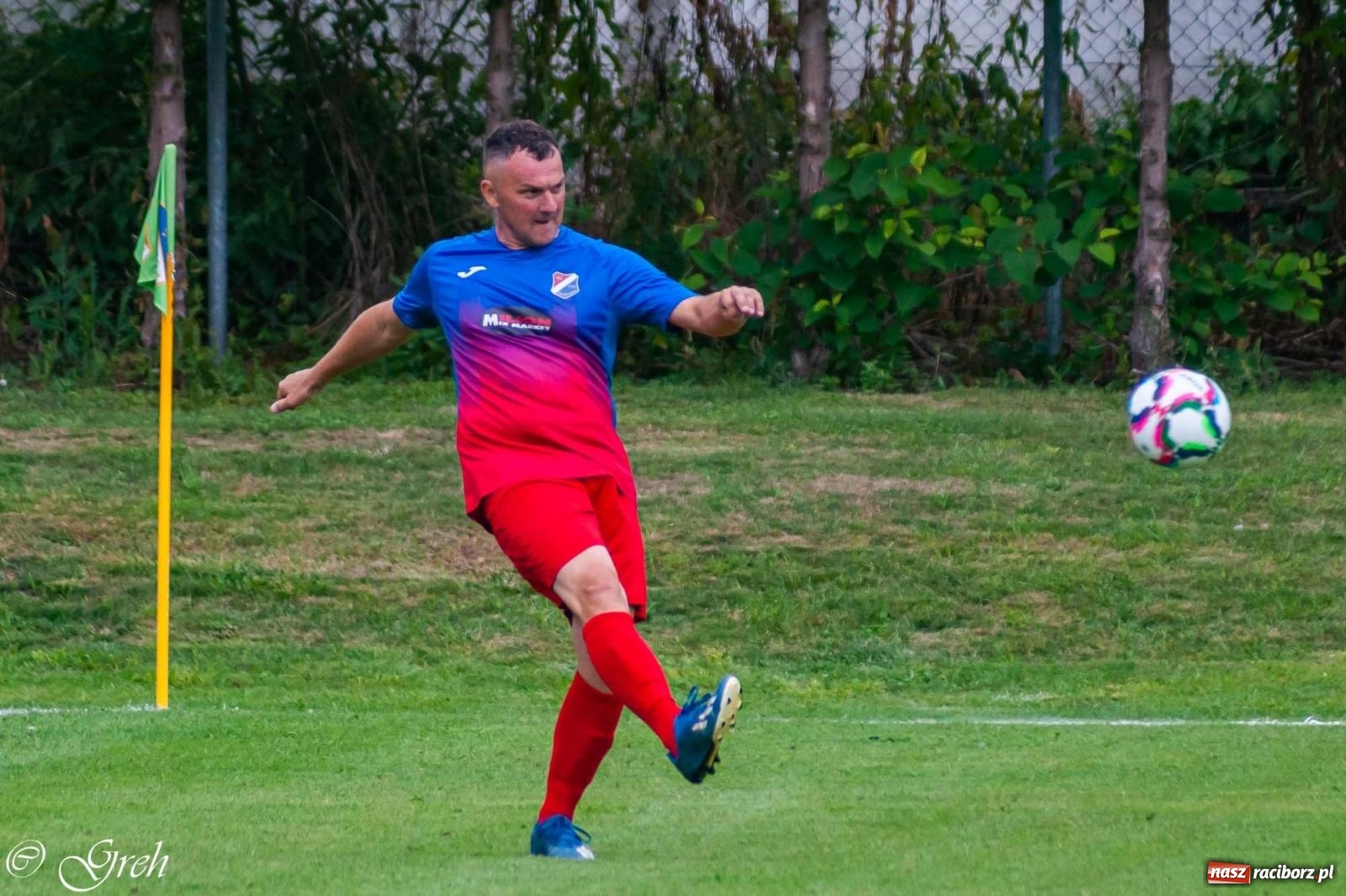 Zdjęcie w galerii na portalu naszraciborz.pl: Oldboje walczyli o puchar wójta w Chałupkach [FOTO] wiadomości z regionu
