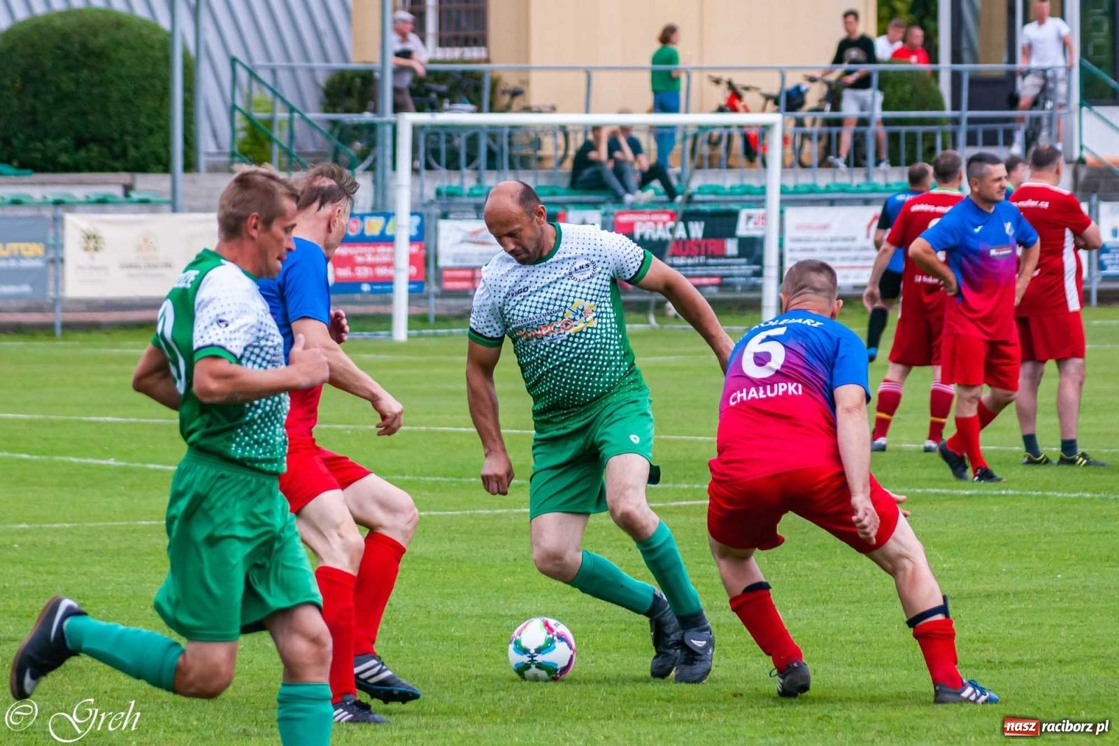 Zdjęcie w galerii na portalu naszraciborz.pl: Oldboje walczyli o puchar wójta w Chałupkach [FOTO] wiadomości z regionu