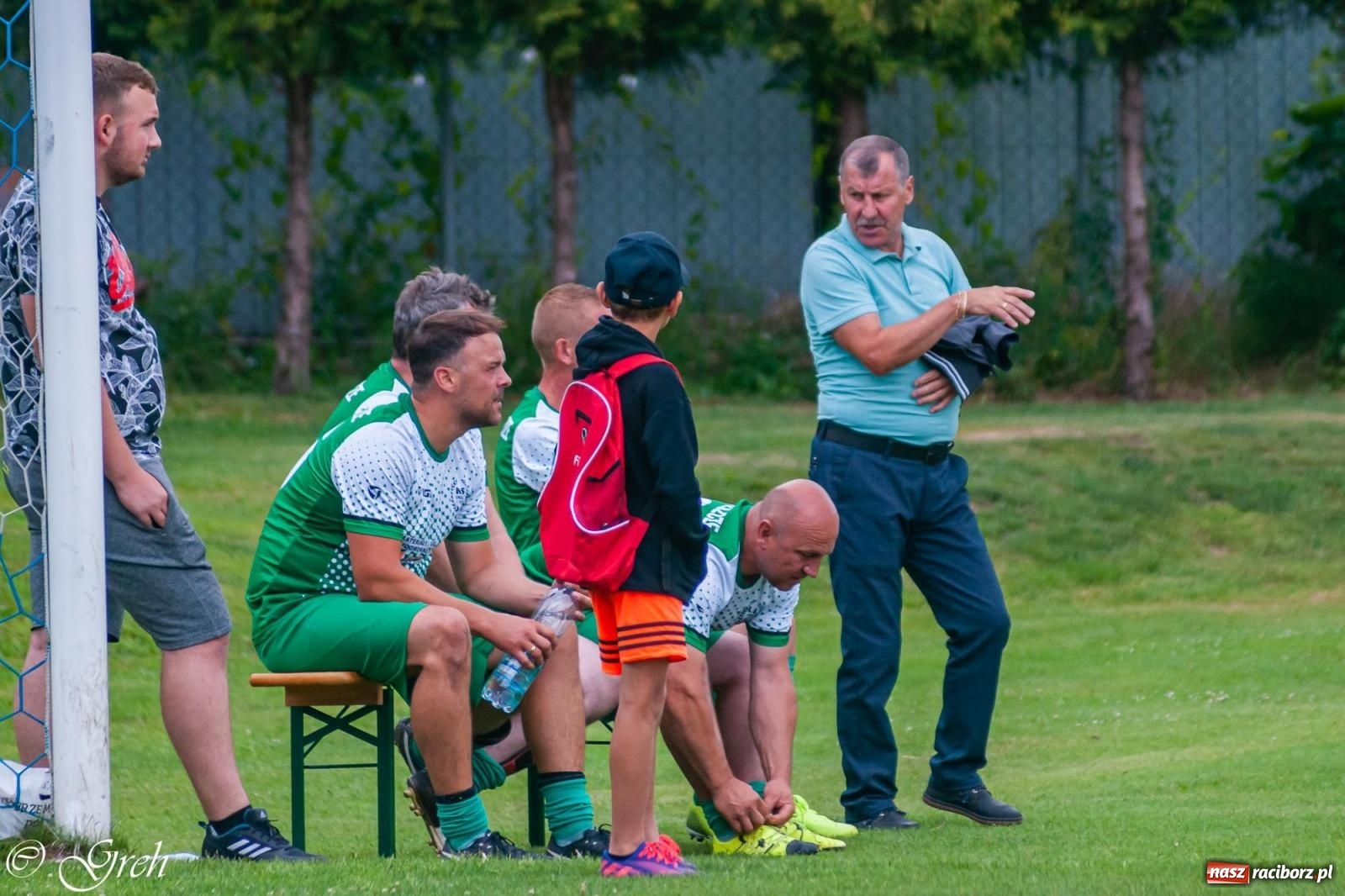 Zdjęcie w galerii na portalu naszraciborz.pl: Oldboje walczyli o puchar wójta w Chałupkach [FOTO] wiadomości z regionu