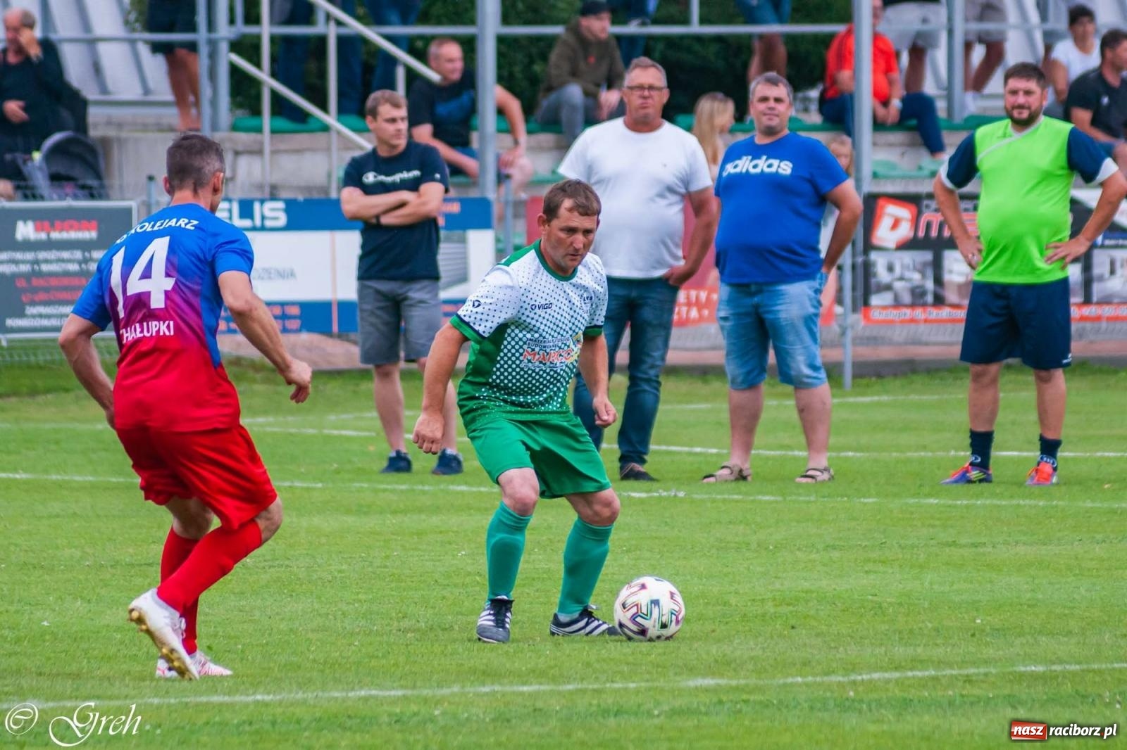 Zdjęcie w galerii na portalu naszraciborz.pl: Oldboje walczyli o puchar wójta w Chałupkach [FOTO] wiadomości z regionu