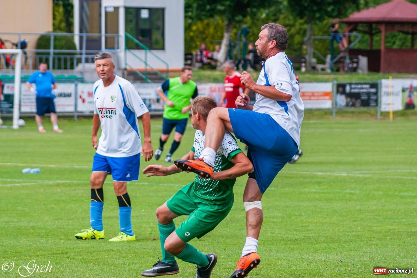 Zdjęcie w galerii na portalu naszraciborz.pl: Oldboje walczyli o puchar wójta w Chałupkach [FOTO] wiadomości z regionu