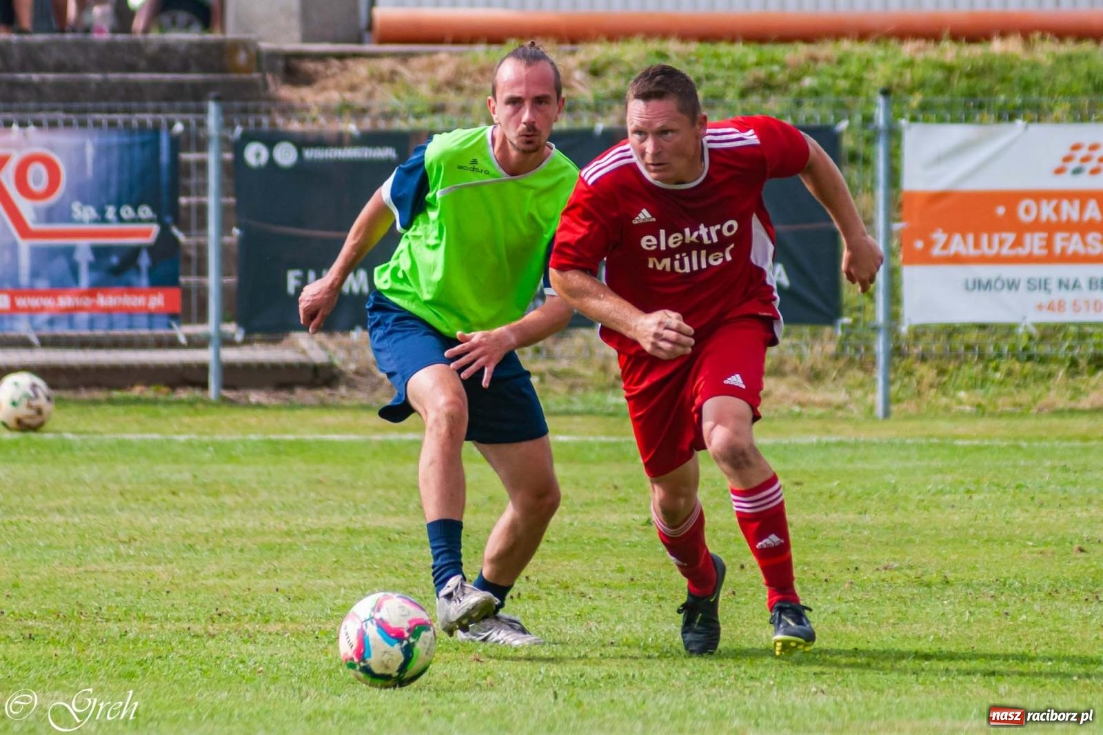 Zdjęcie w galerii na portalu naszraciborz.pl: Oldboje walczyli o puchar wójta w Chałupkach [FOTO] wiadomości z regionu