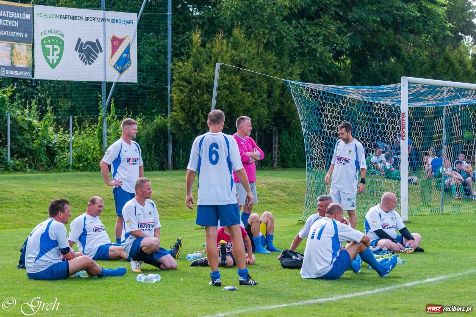 Zdjęcie w galerii na portalu naszraciborz.pl: Oldboje walczyli o puchar wójta w Chałupkach [FOTO] wiadomości z regionu